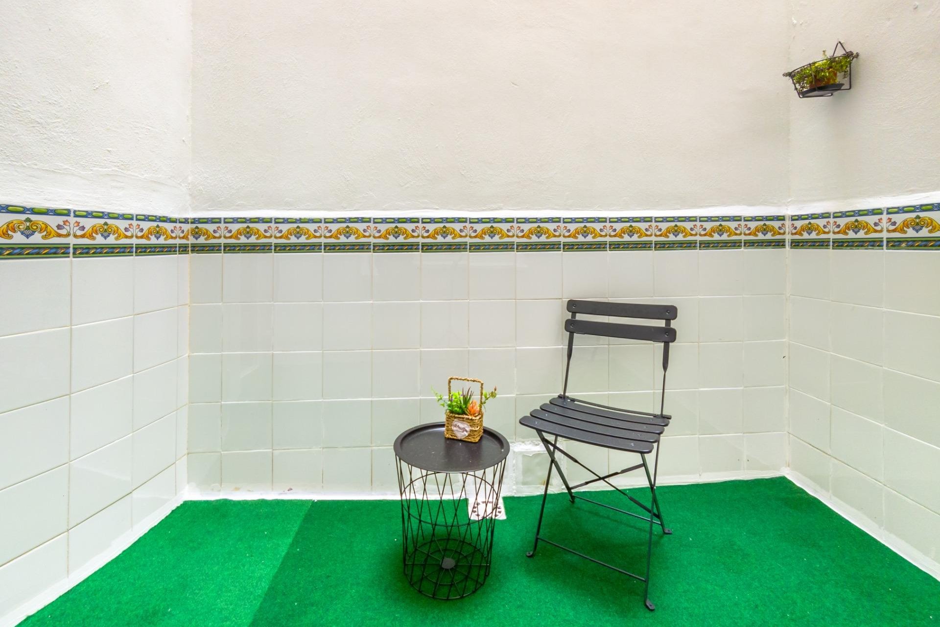 Használt Ingatlanok - Apartman -
Torrevieja - Estacion De Autobuses