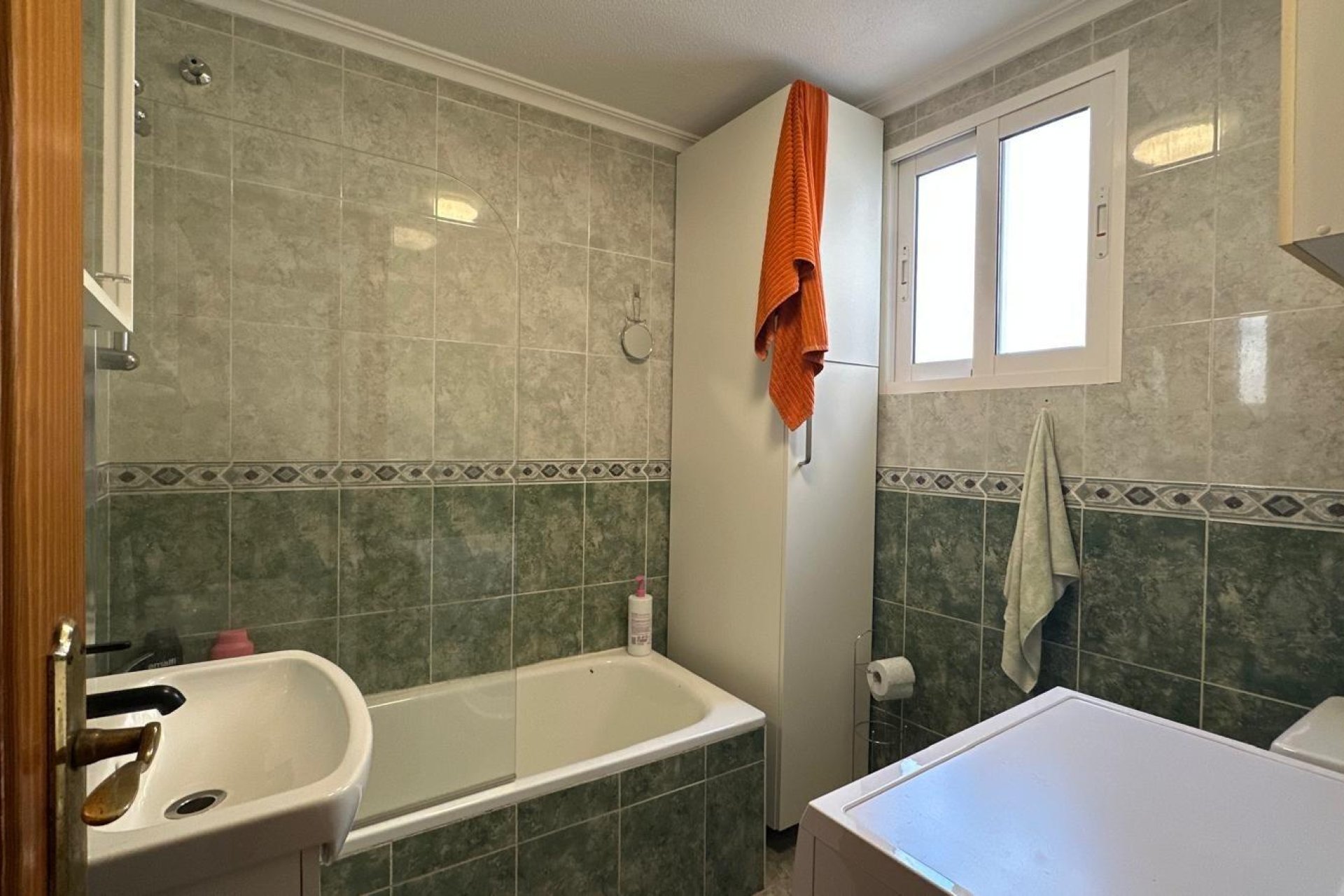 Használt Ingatlanok - Apartman -
Torrevieja - Estacion De Autobuses