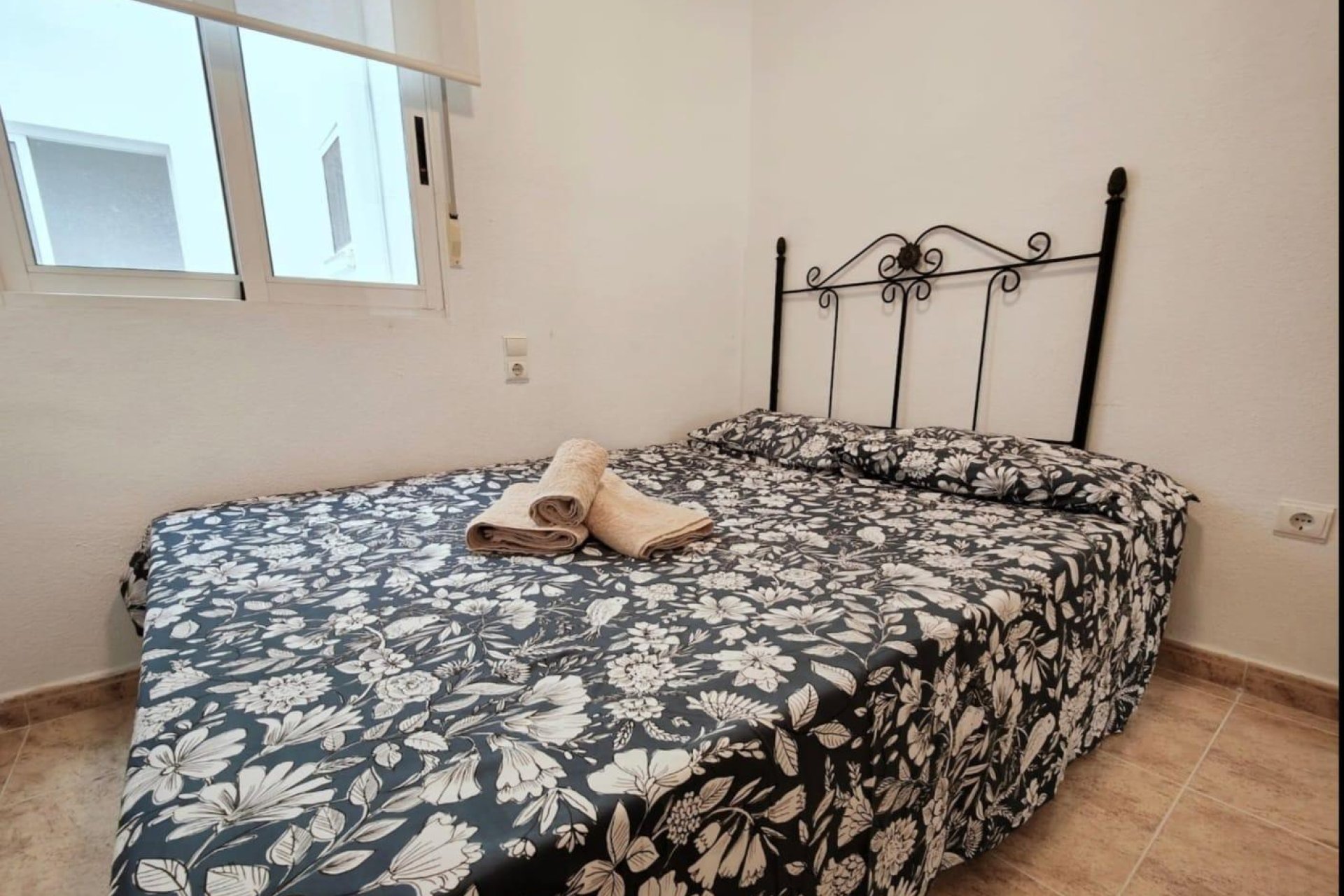 Használt Ingatlanok - Apartman -
Torrevieja - Estacion De Autobuses