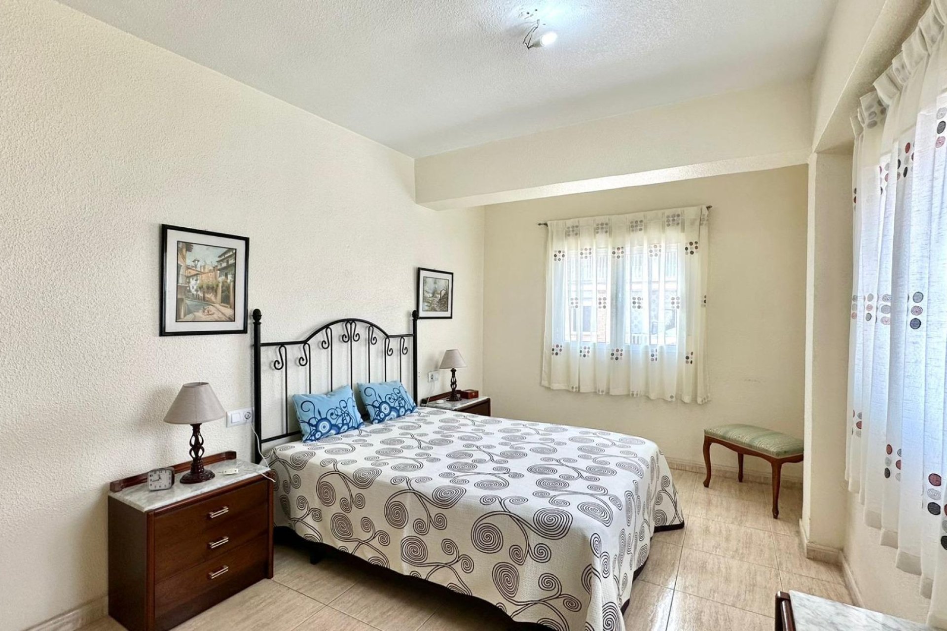 Használt Ingatlanok - Apartman -
Torrevieja - Estacion De Autobuses