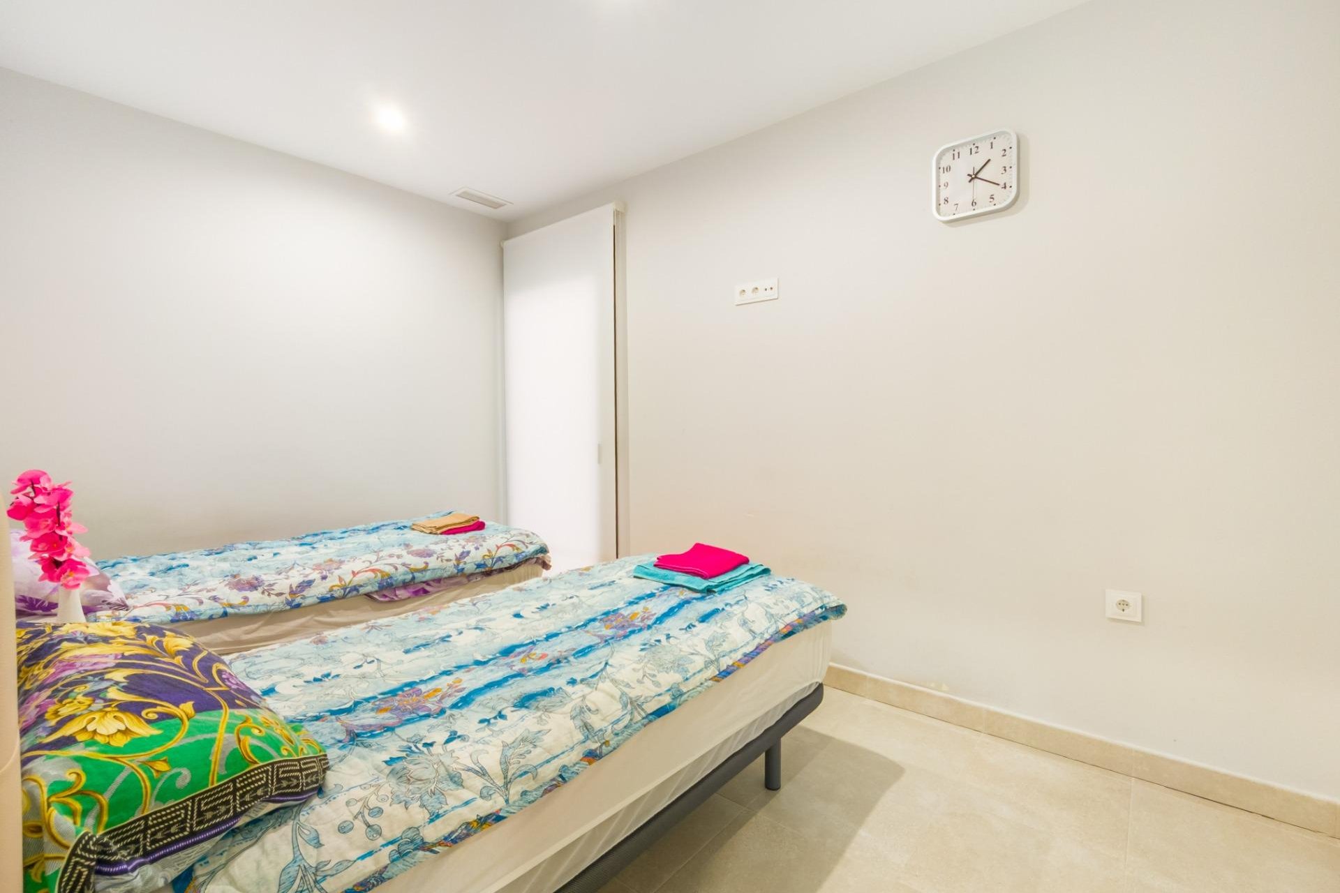 Használt Ingatlanok - Apartman -
Torrevieja - Estacion De Autobuses