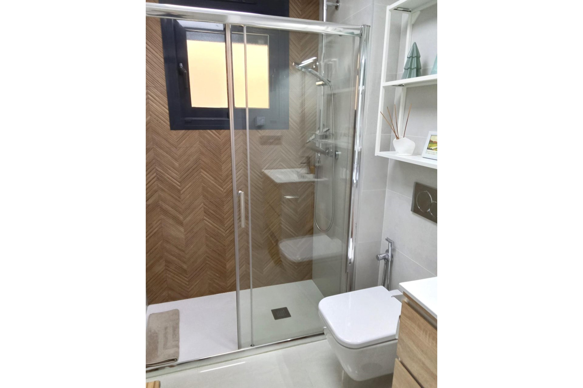 Használt Ingatlanok - Apartman -
Torrevieja - Estacion De Autobuses