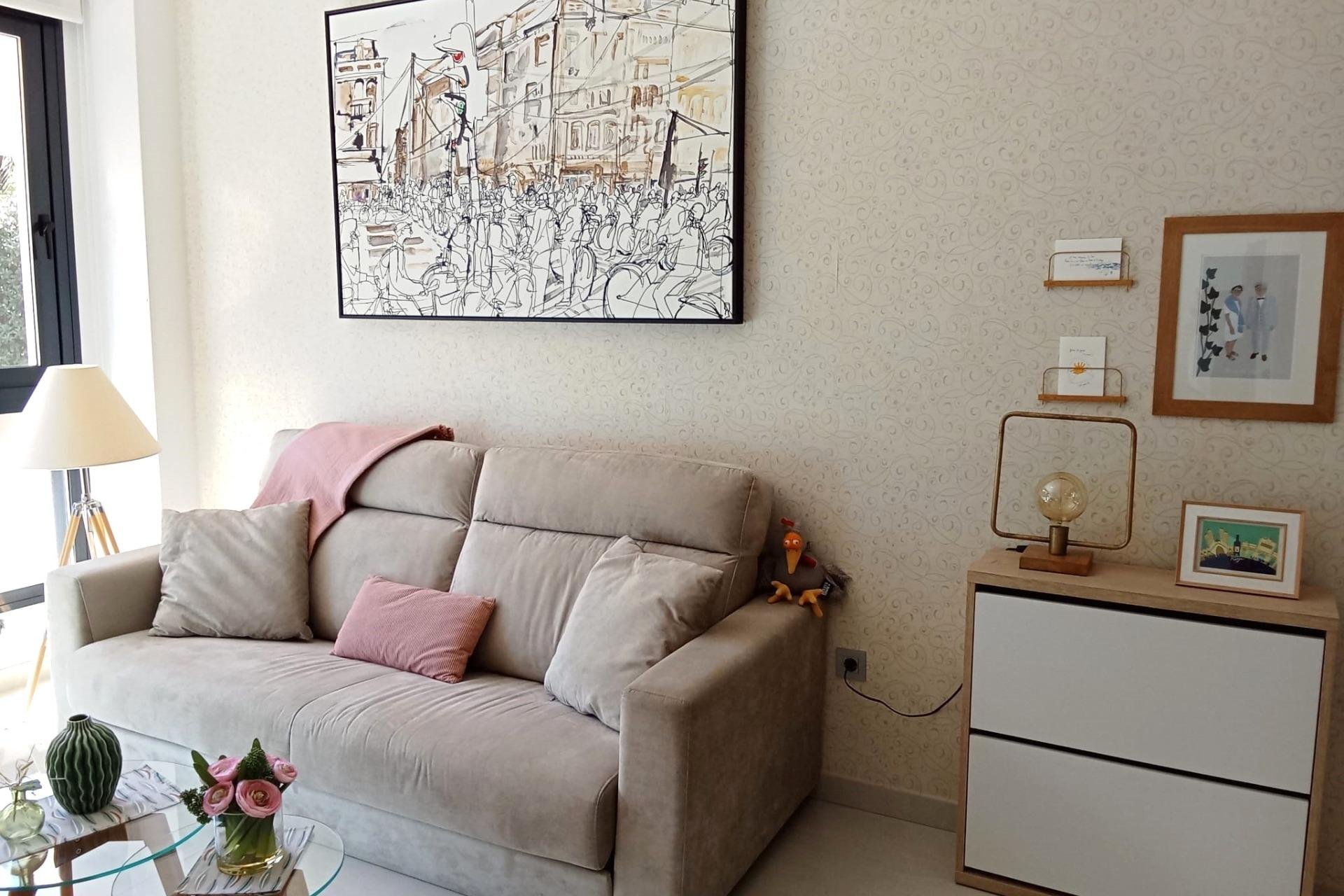 Használt Ingatlanok - Apartman -
Torrevieja - Estacion De Autobuses