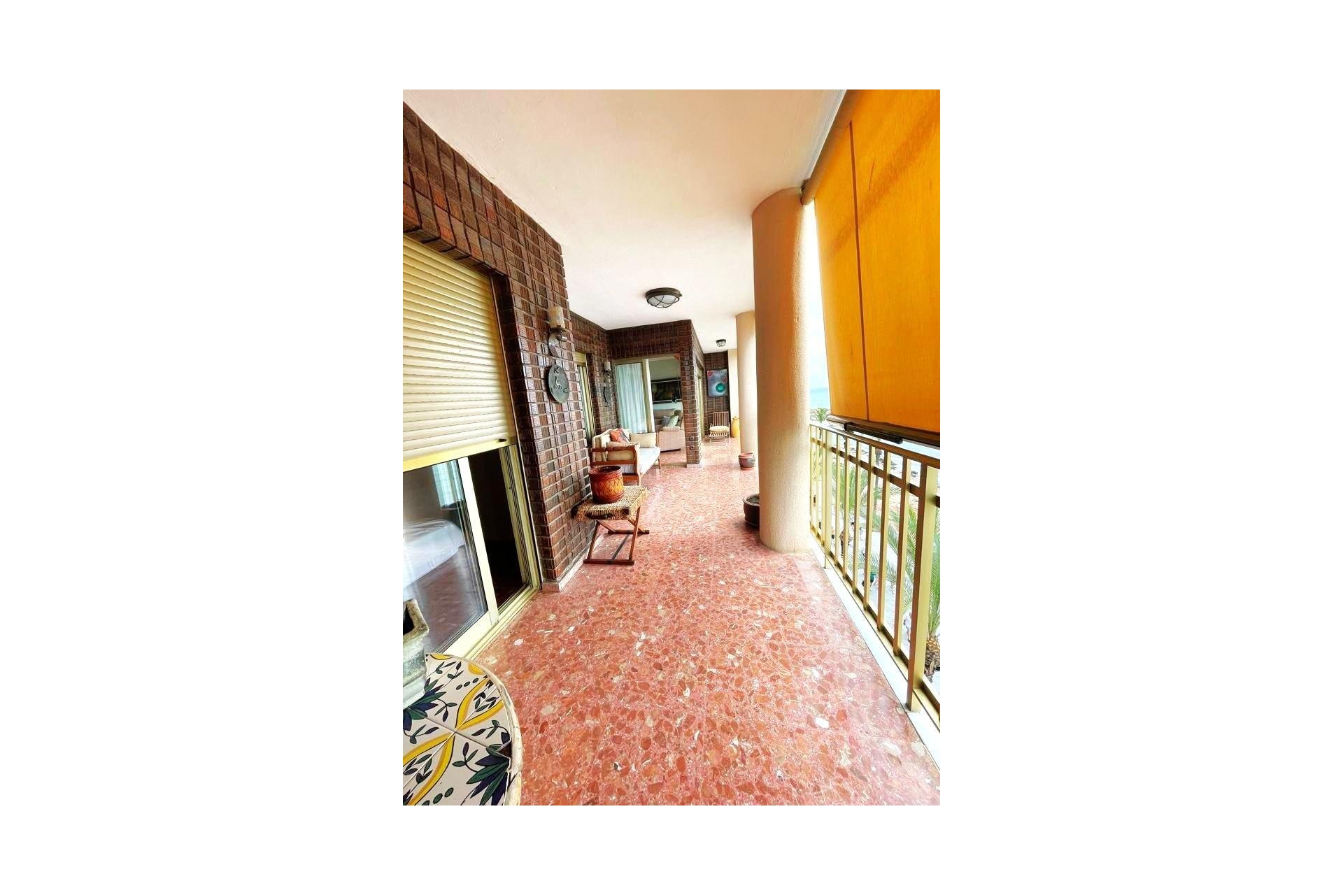 Használt Ingatlanok - Apartman -
Torrevieja - Estacion De Autobuses