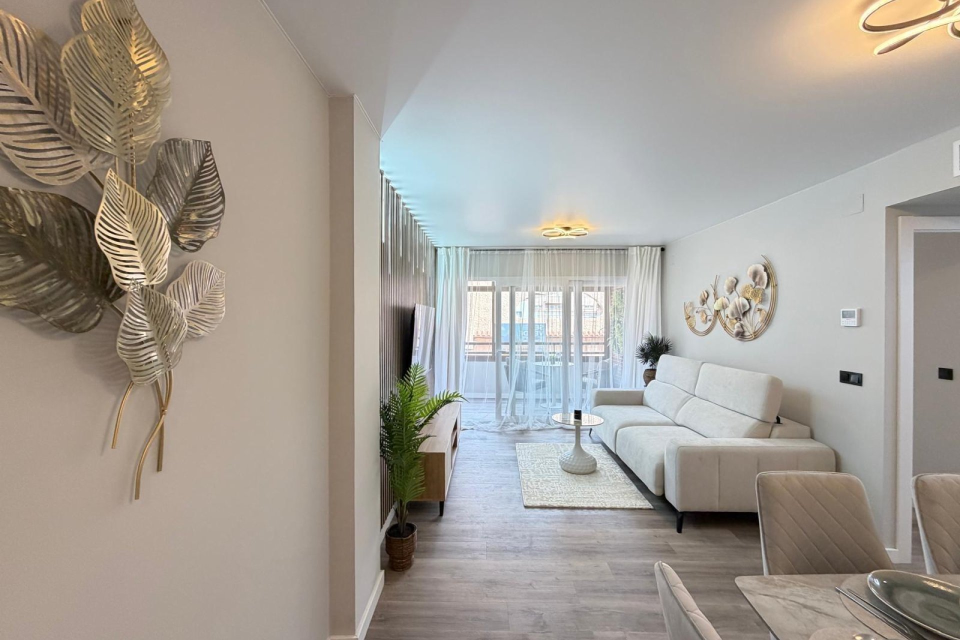 Használt Ingatlanok - Apartman -
Torrevieja - Estacion De Autobuses