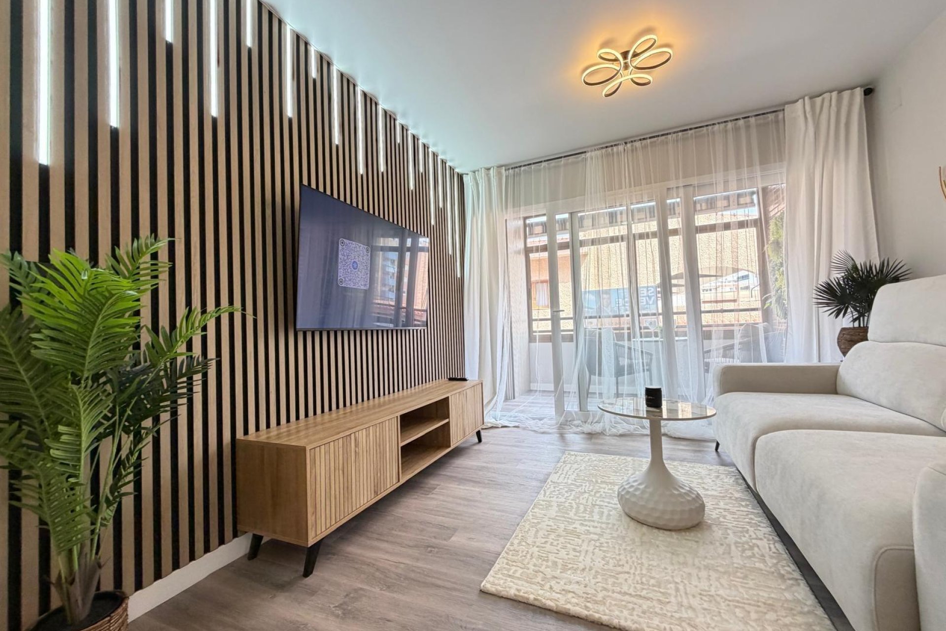 Használt Ingatlanok - Apartman -
Torrevieja - Estacion De Autobuses