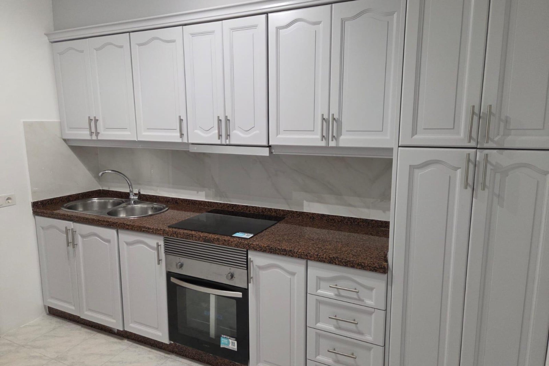 Használt Ingatlanok - Apartman -
Torrevieja - Estacion De Autobuses