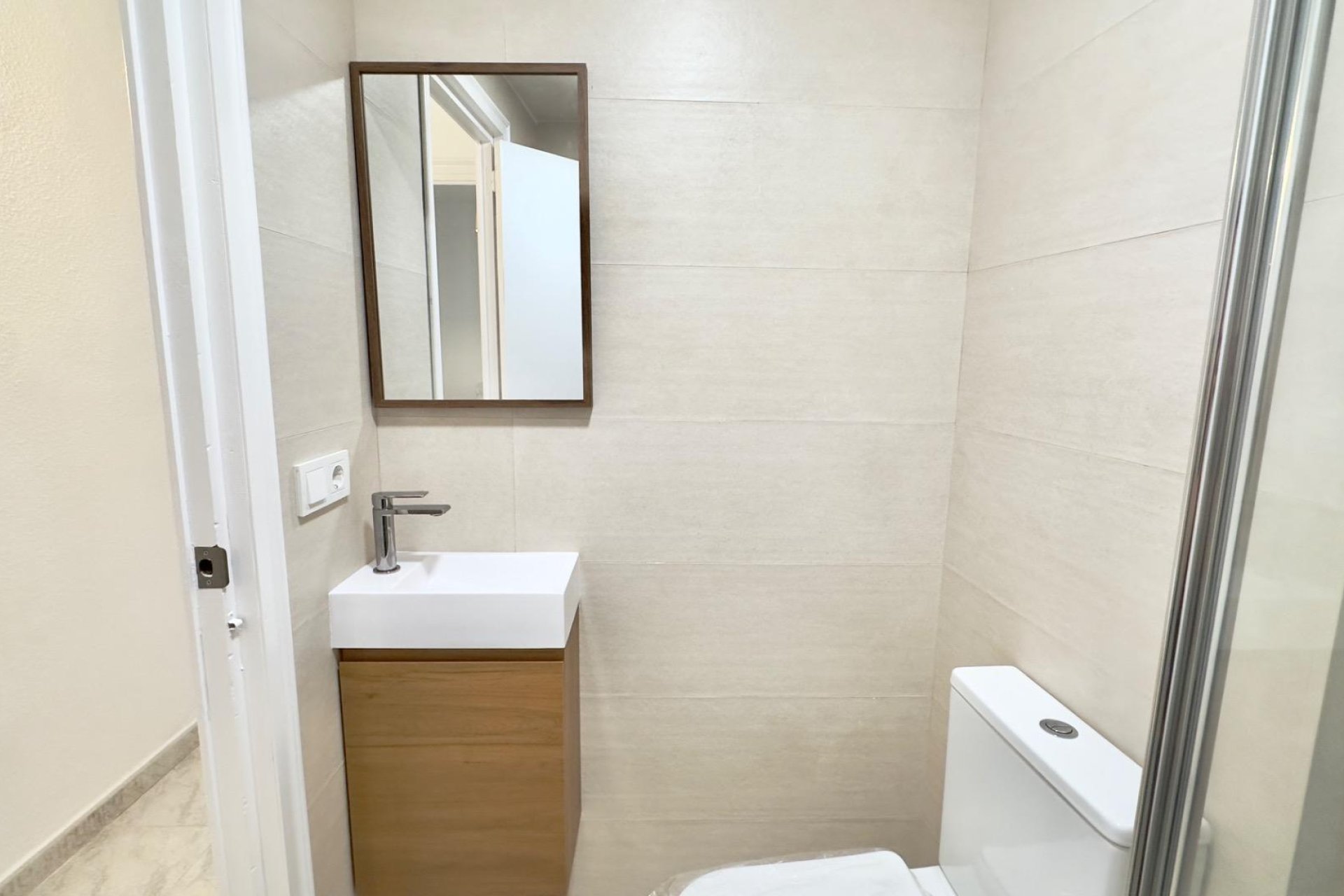 Használt Ingatlanok - Apartman -
Torrevieja - Estacion De Autobuses