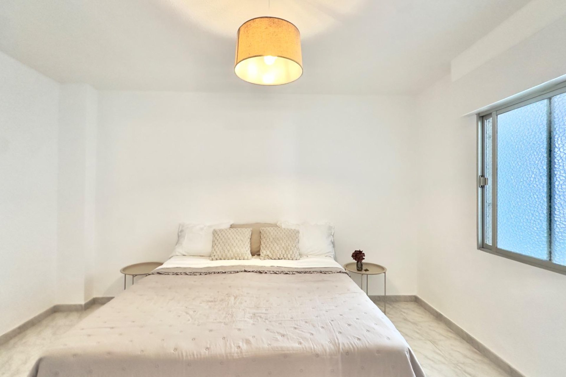 Használt Ingatlanok - Apartman -
Torrevieja - Estacion De Autobuses