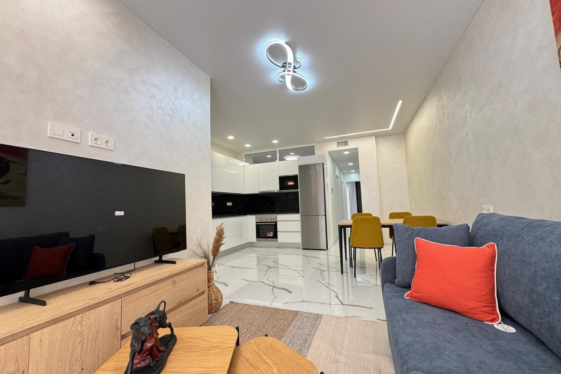 Használt Ingatlanok - Apartman -
Torrevieja - Estacion De Autobuses
