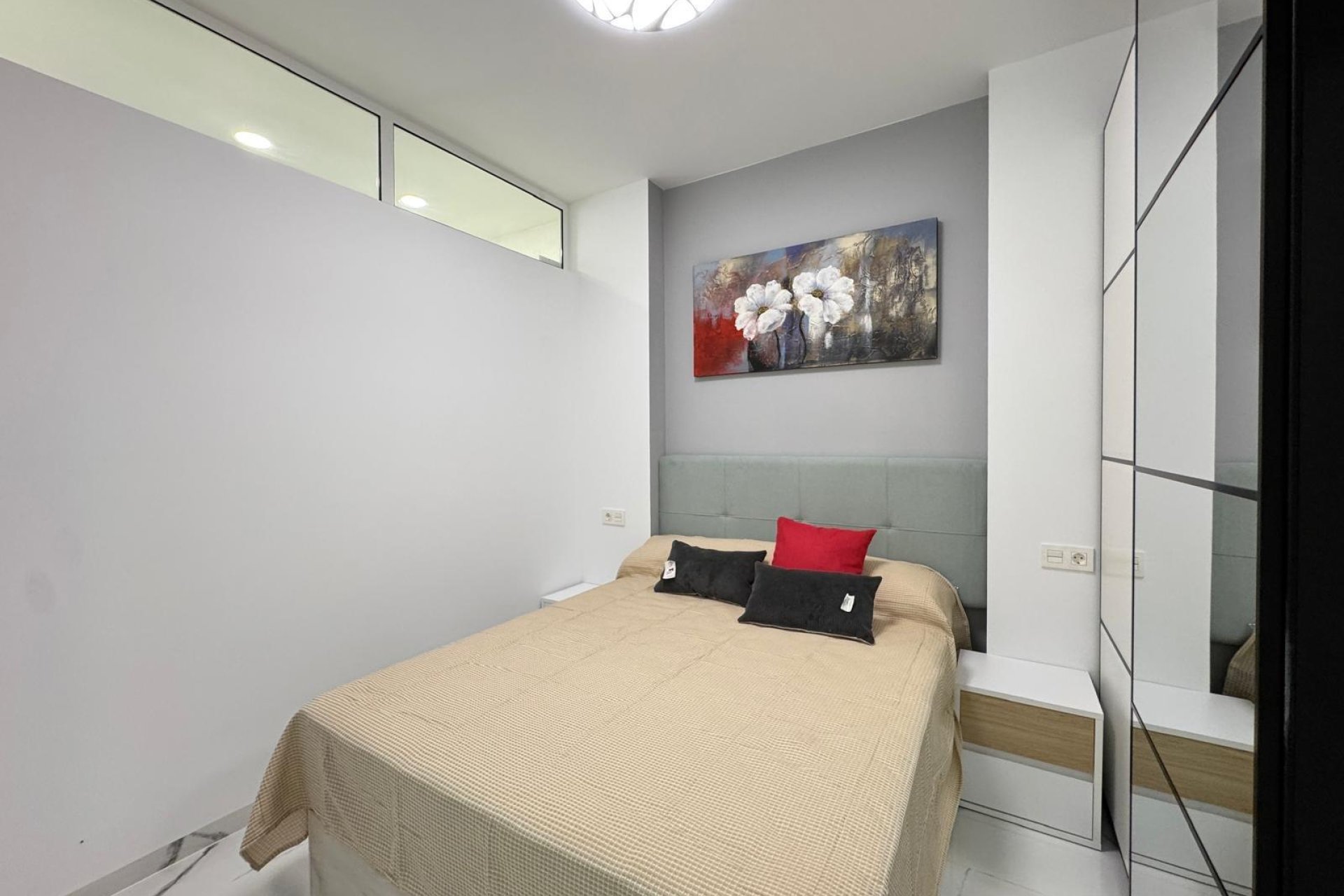 Használt Ingatlanok - Apartman -
Torrevieja - Estacion De Autobuses