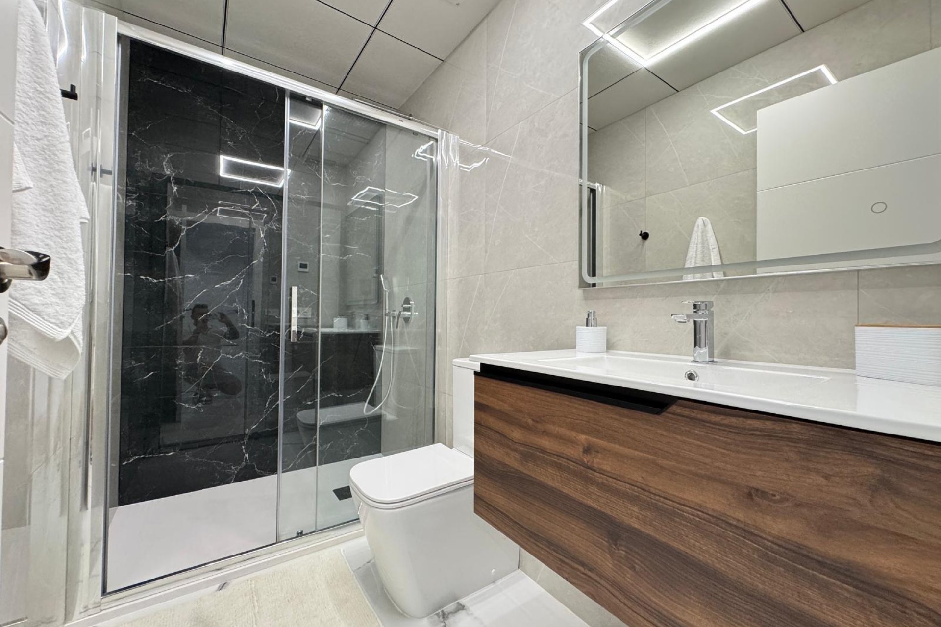Használt Ingatlanok - Apartman -
Torrevieja - Estacion De Autobuses
