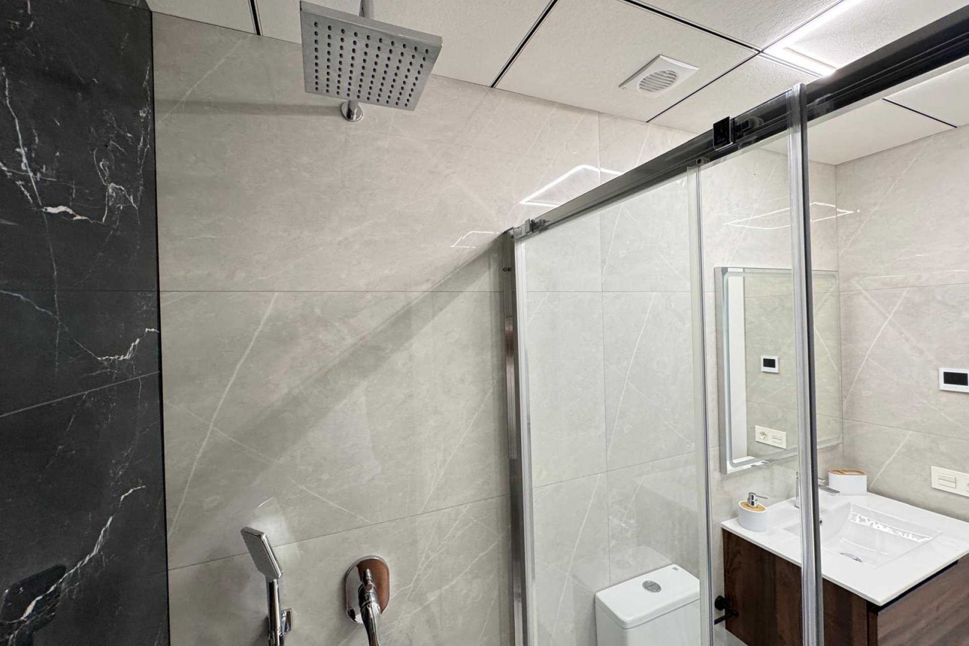 Használt Ingatlanok - Apartman -
Torrevieja - Estacion De Autobuses