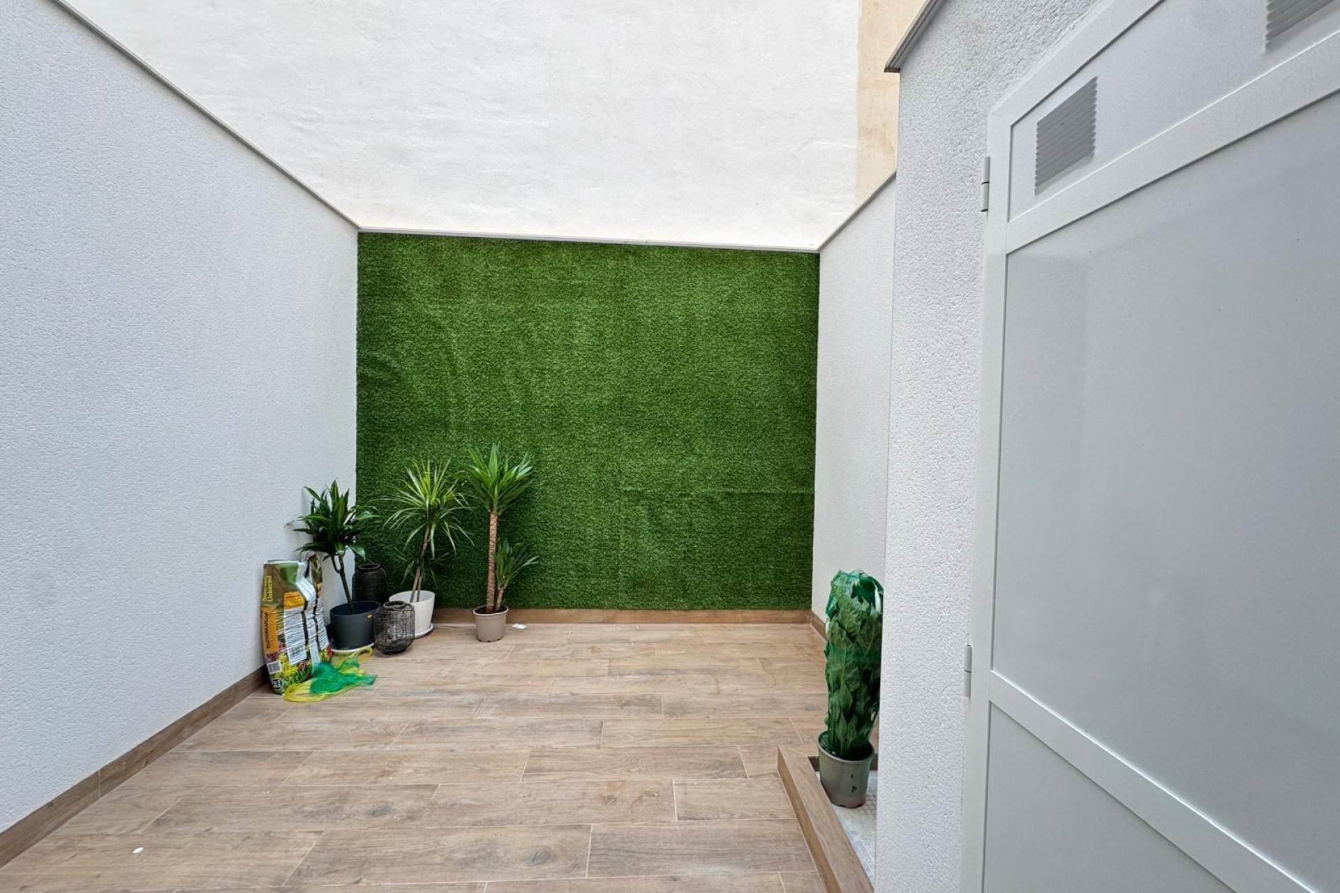 Használt Ingatlanok - Apartman -
Torrevieja - Estacion De Autobuses