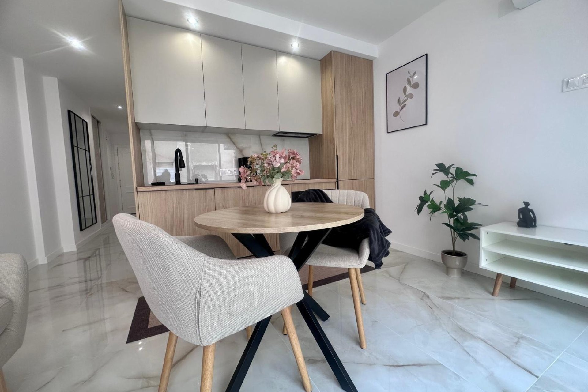 Használt Ingatlanok - Apartman -
Torrevieja - Estacion De Autobuses