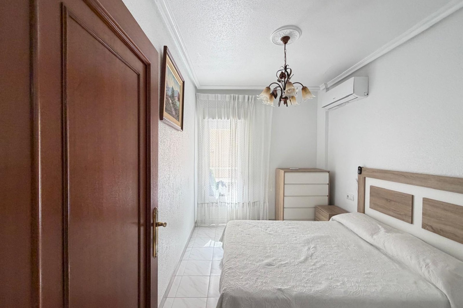 Használt Ingatlanok - Apartman -
Torrevieja - Estacion De Autobuses