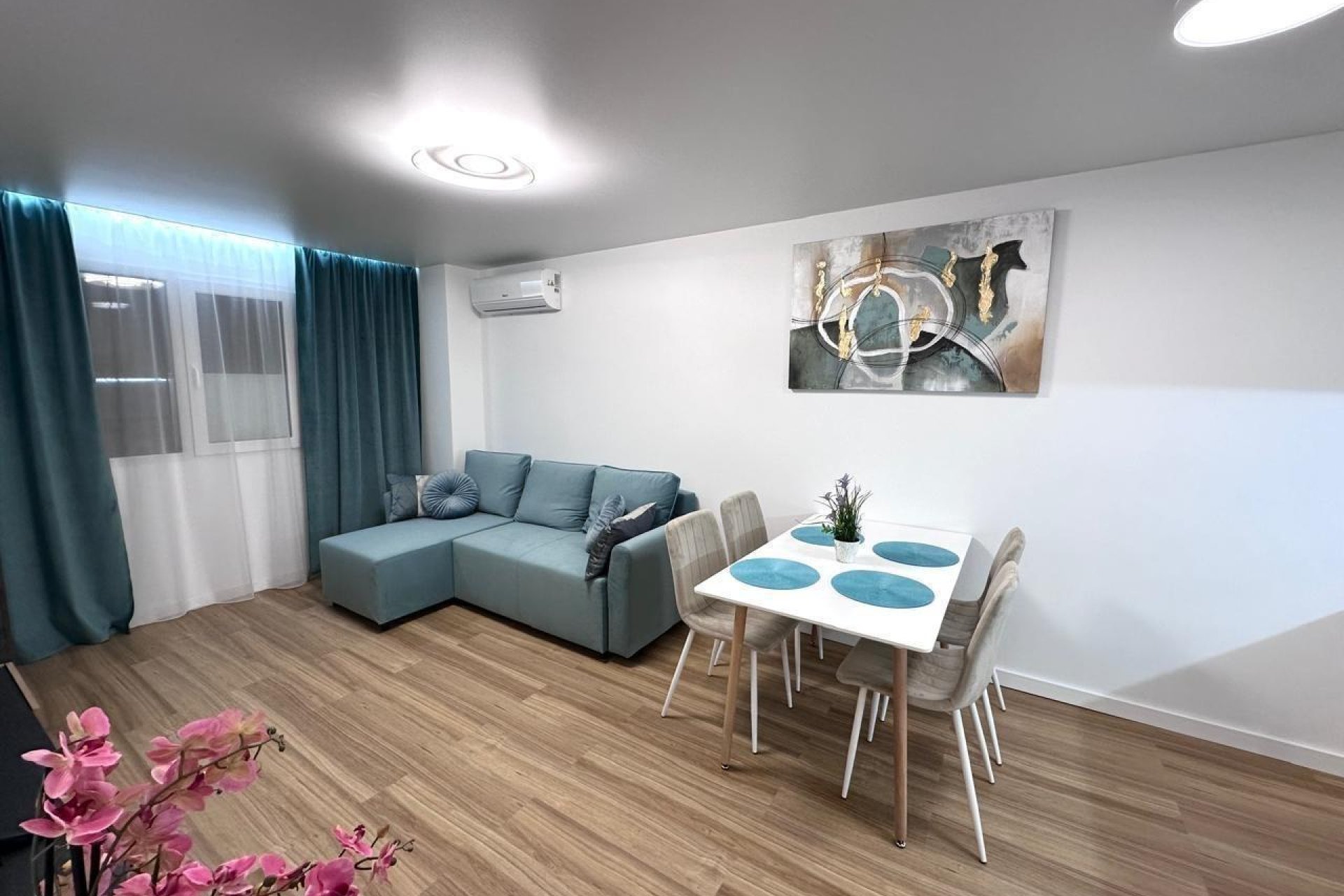 Használt Ingatlanok - Apartman -
Torrevieja - Estacion De Autobuses