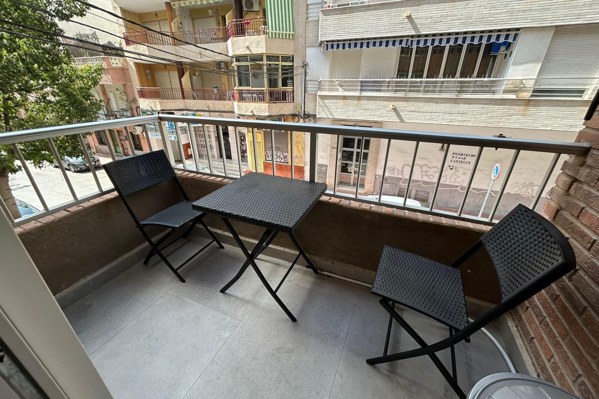 Használt Ingatlanok - Apartman -
Torrevieja - Estacion De Autobuses