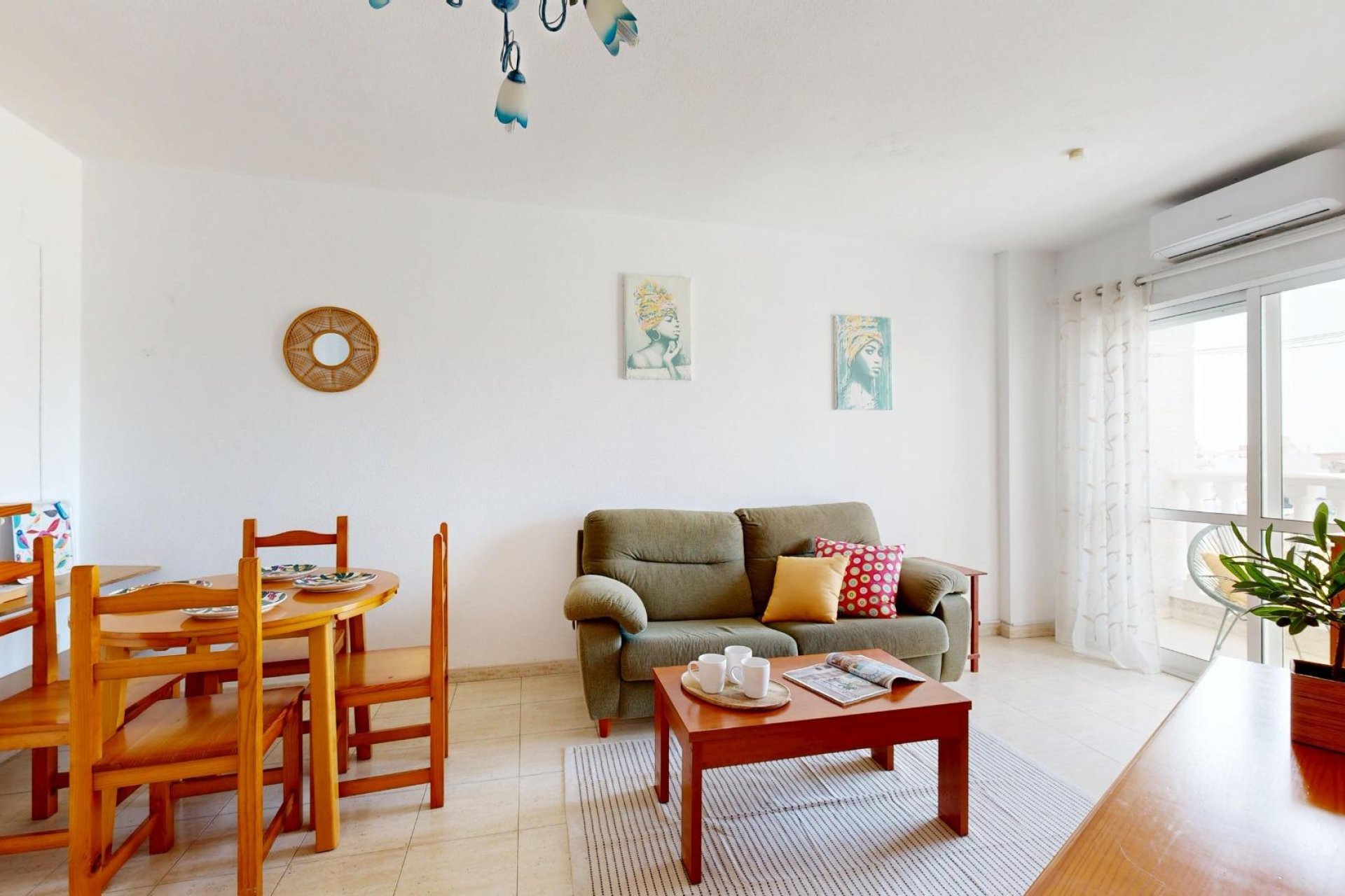 Használt Ingatlanok - Apartman -
Torrevieja - Estacion De Autobuses