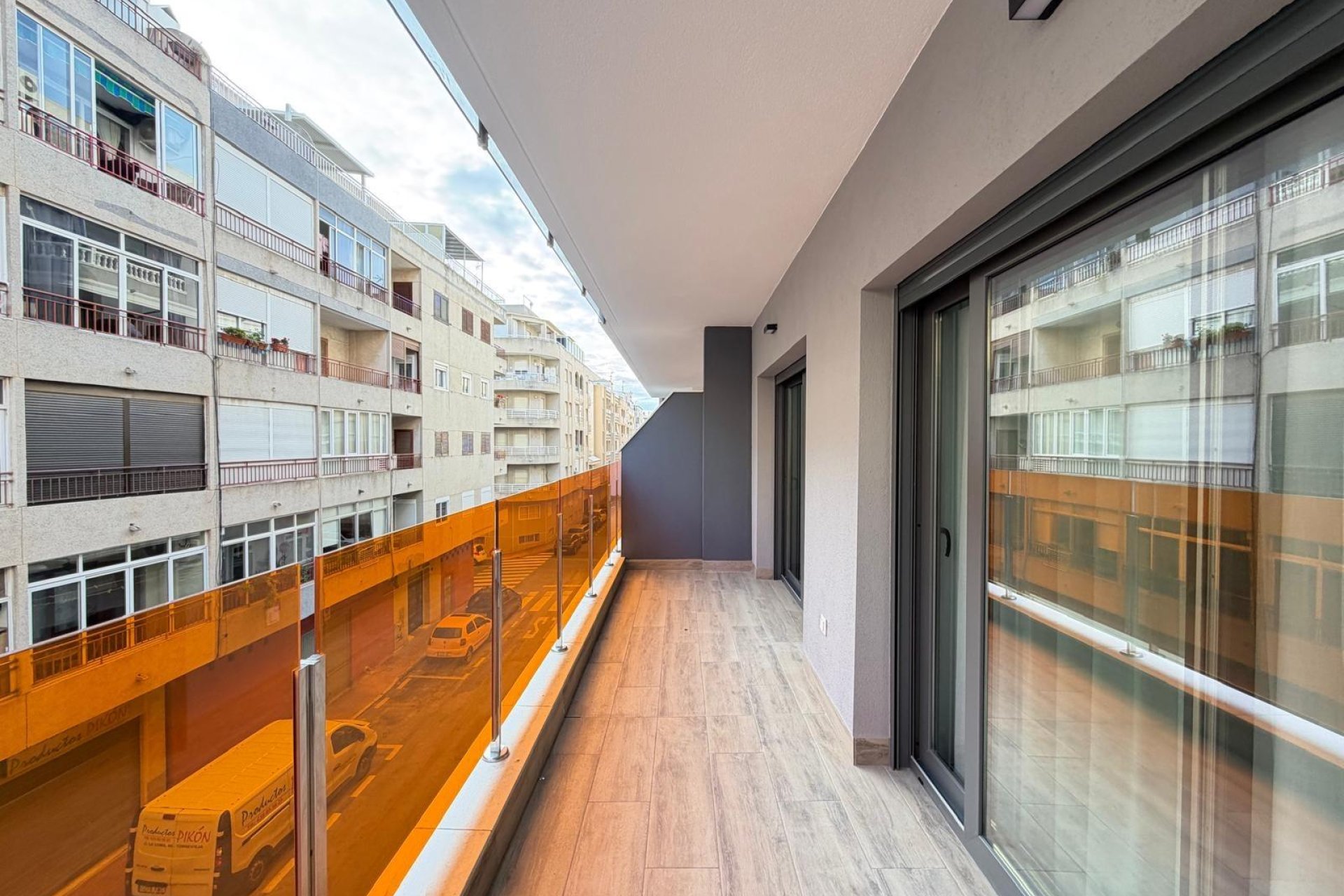 Használt Ingatlanok - Apartman -
Torrevieja - Estacion De Autobuses