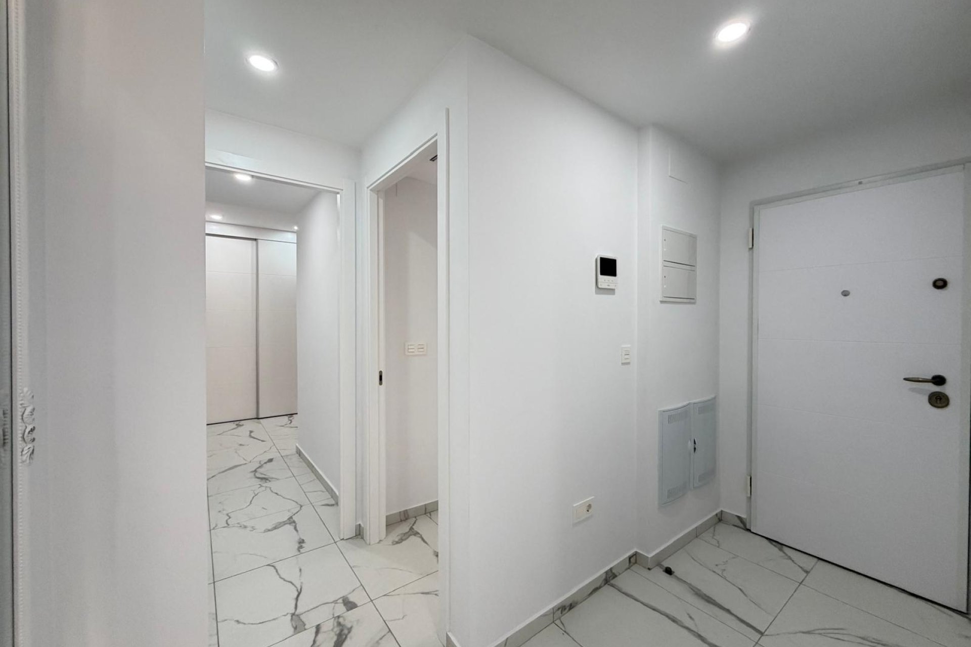 Használt Ingatlanok - Apartman -
Torrevieja - Estacion De Autobuses