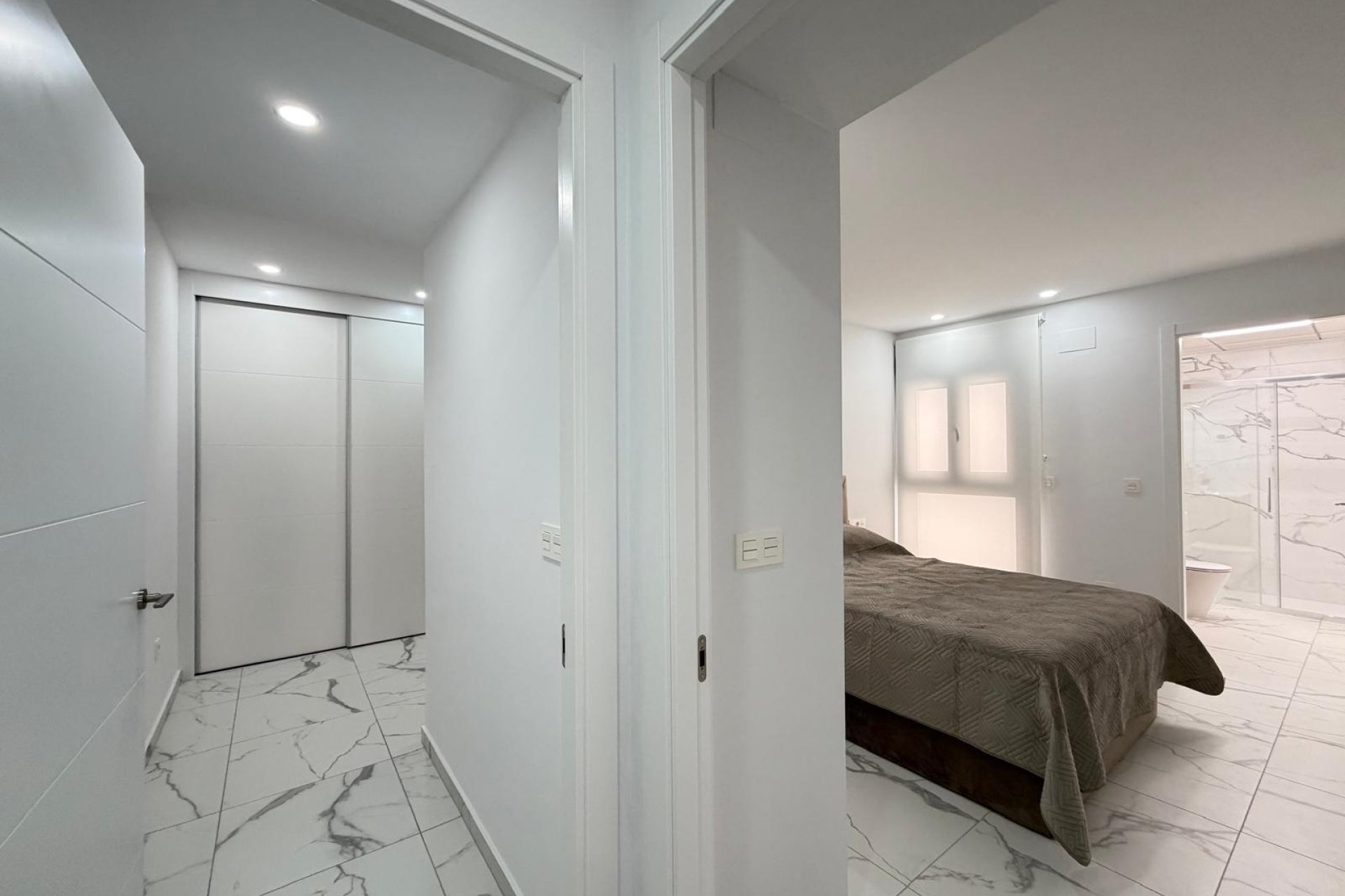 Használt Ingatlanok - Apartman -
Torrevieja - Estacion De Autobuses