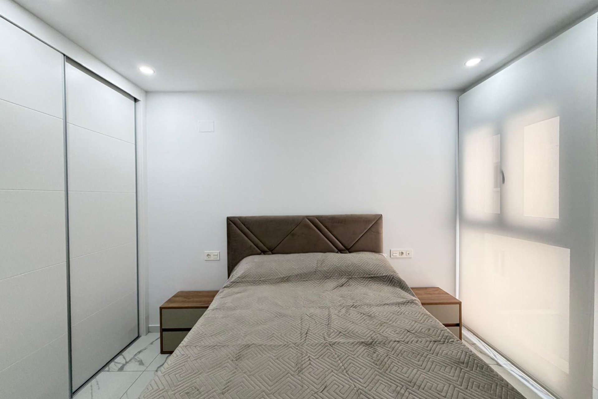Használt Ingatlanok - Apartman -
Torrevieja - Estacion De Autobuses