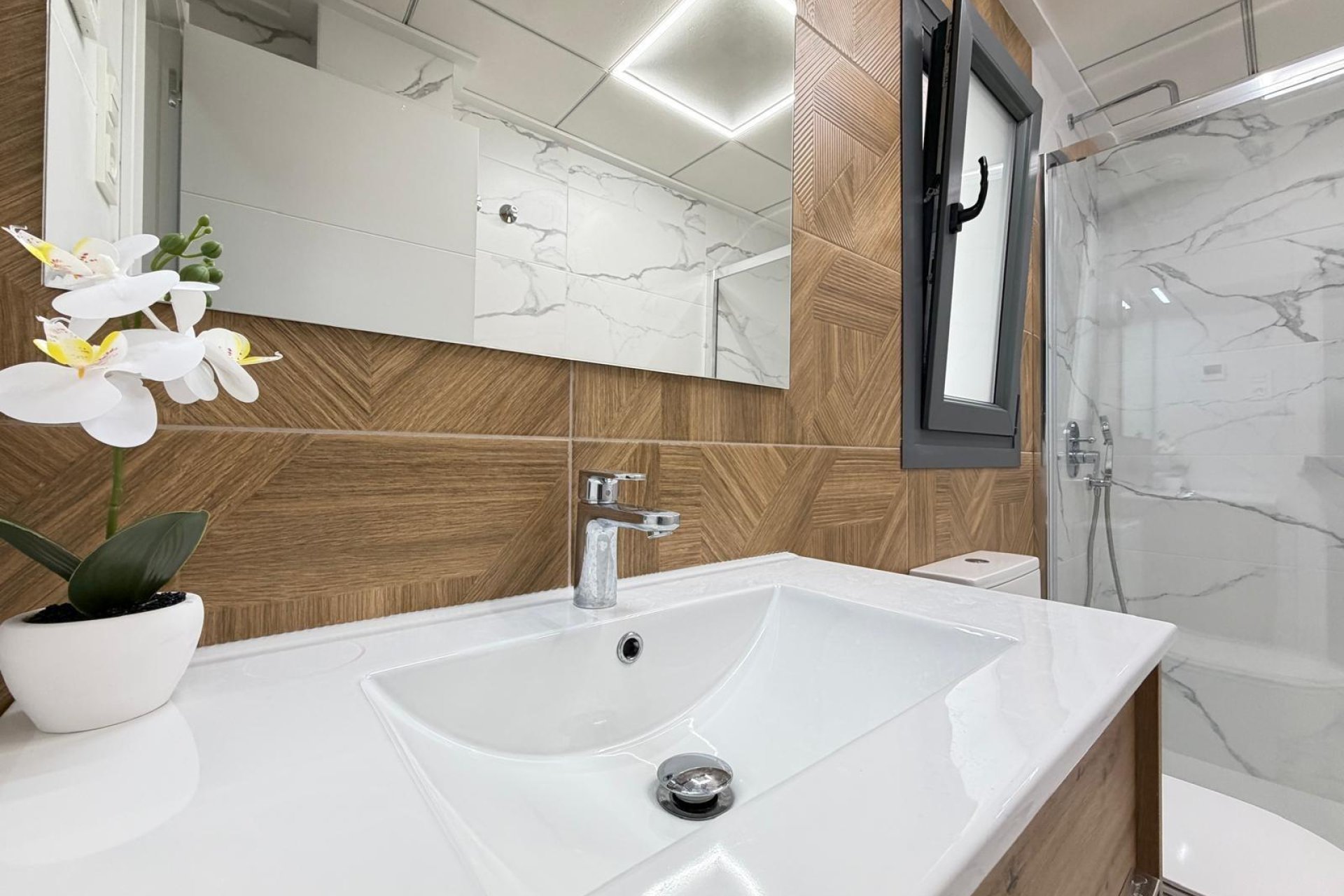 Használt Ingatlanok - Apartman -
Torrevieja - Estacion De Autobuses