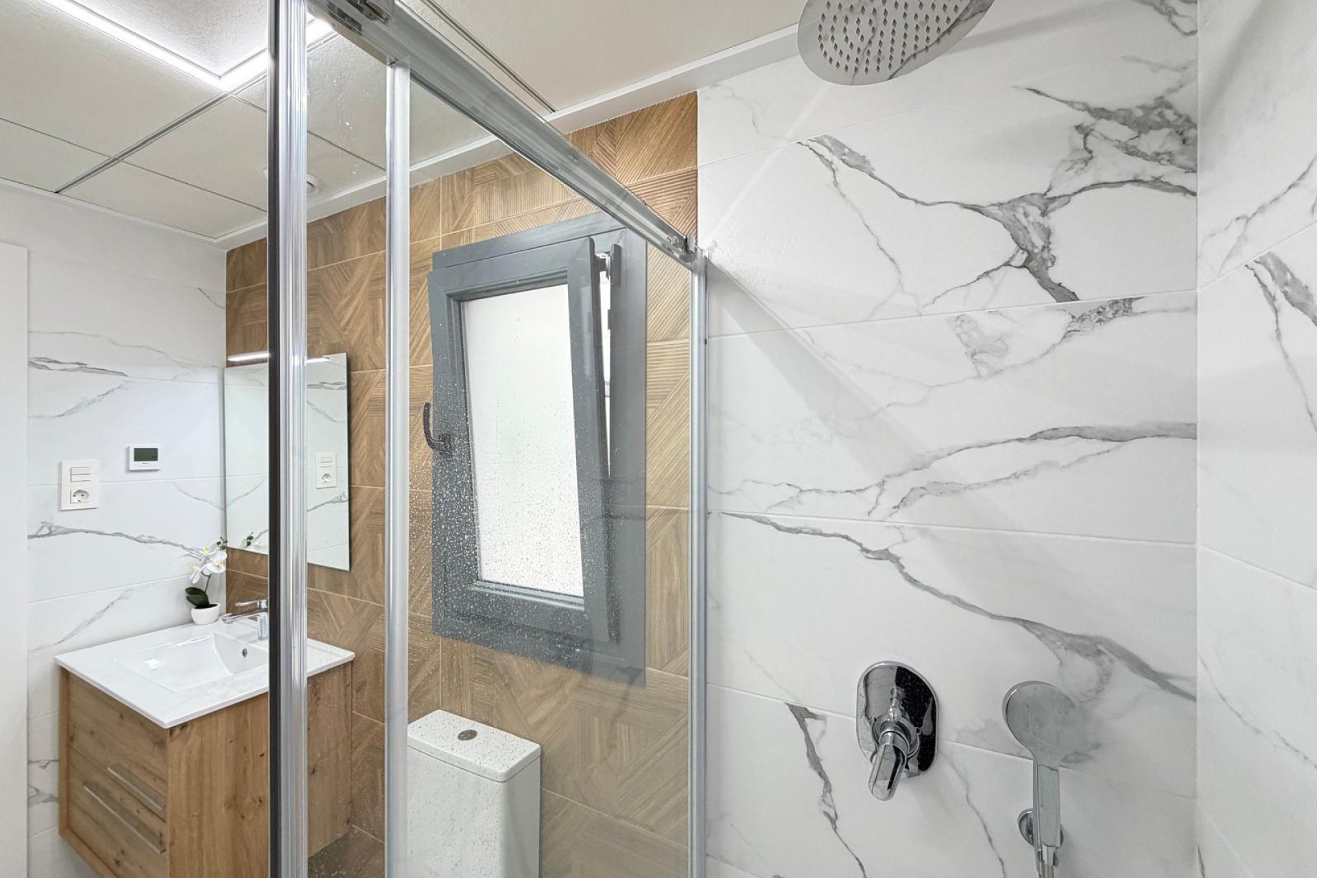 Használt Ingatlanok - Apartman -
Torrevieja - Estacion De Autobuses