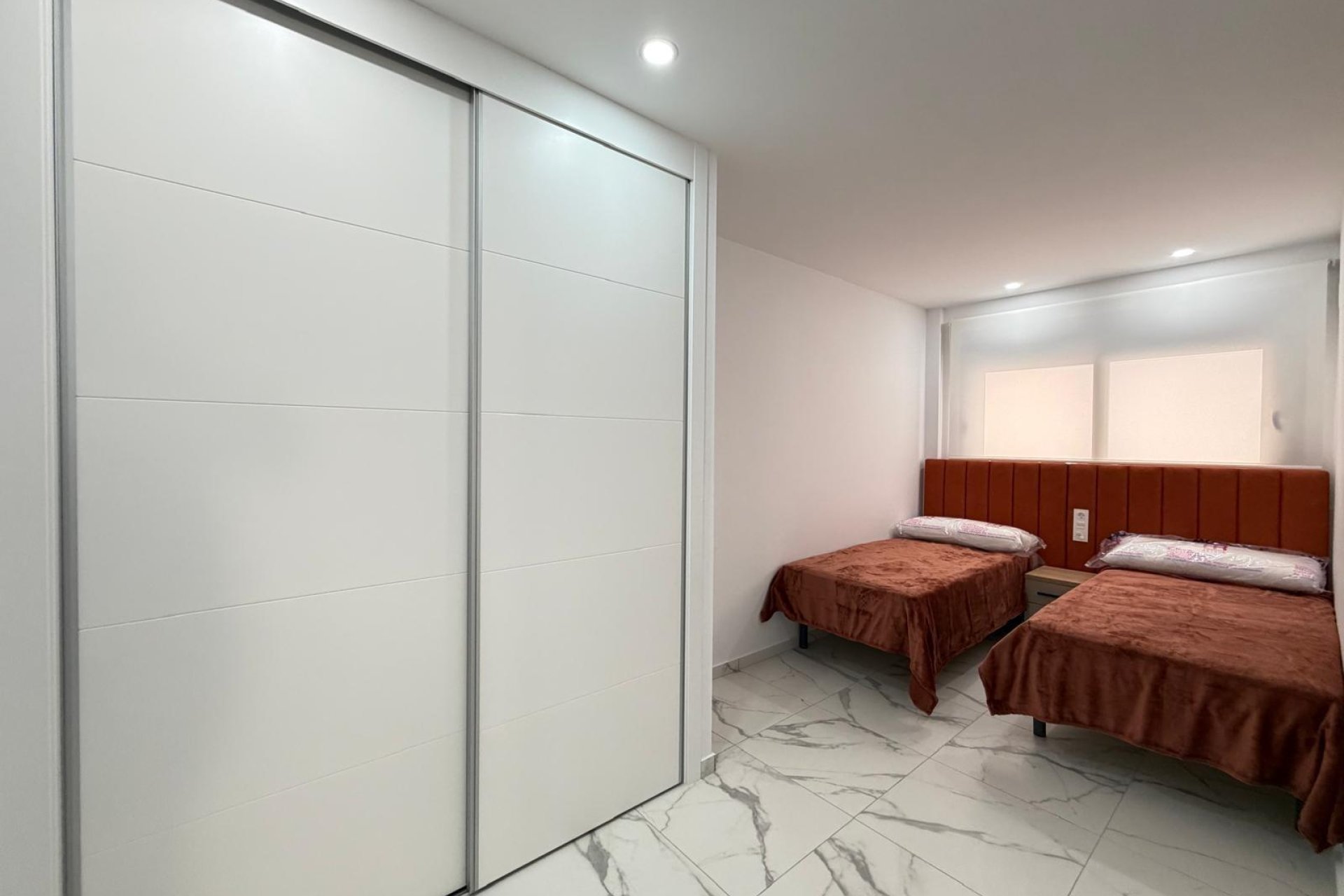 Használt Ingatlanok - Apartman -
Torrevieja - Estacion De Autobuses