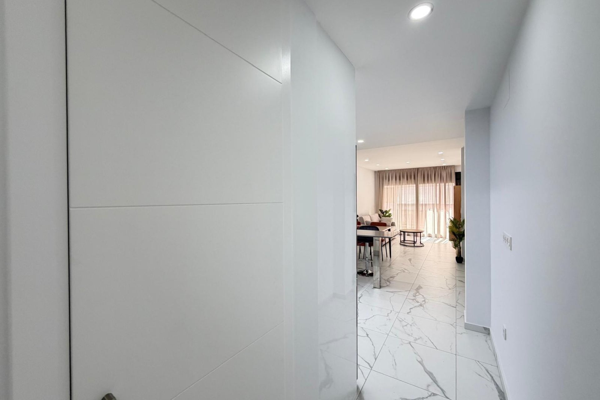 Használt Ingatlanok - Apartman -
Torrevieja - Estacion De Autobuses