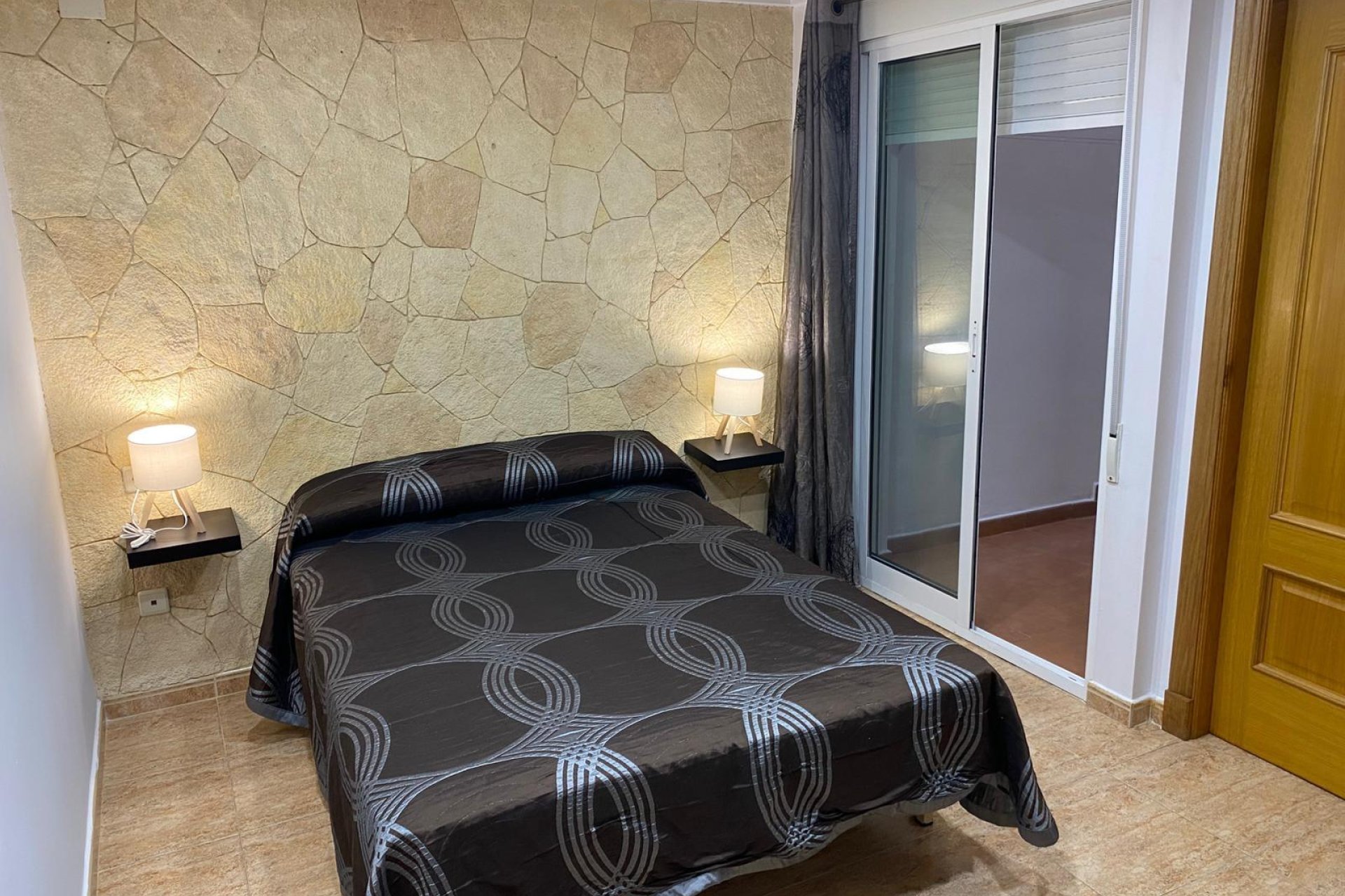 Használt Ingatlanok - Apartman -
Torrevieja - Estacion De Autobuses