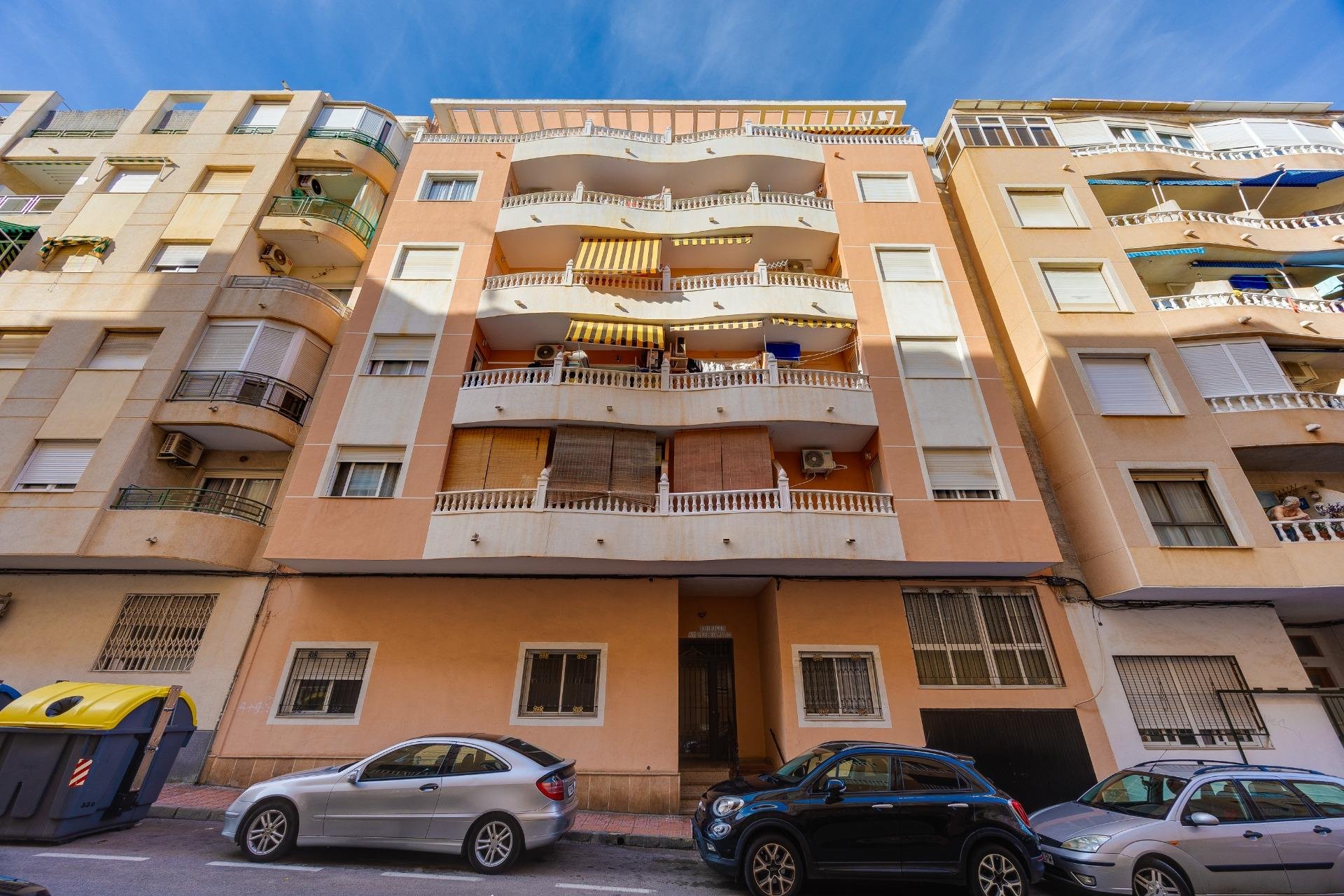 Használt Ingatlanok - Apartman -
Torrevieja - Estacion De Autobuses