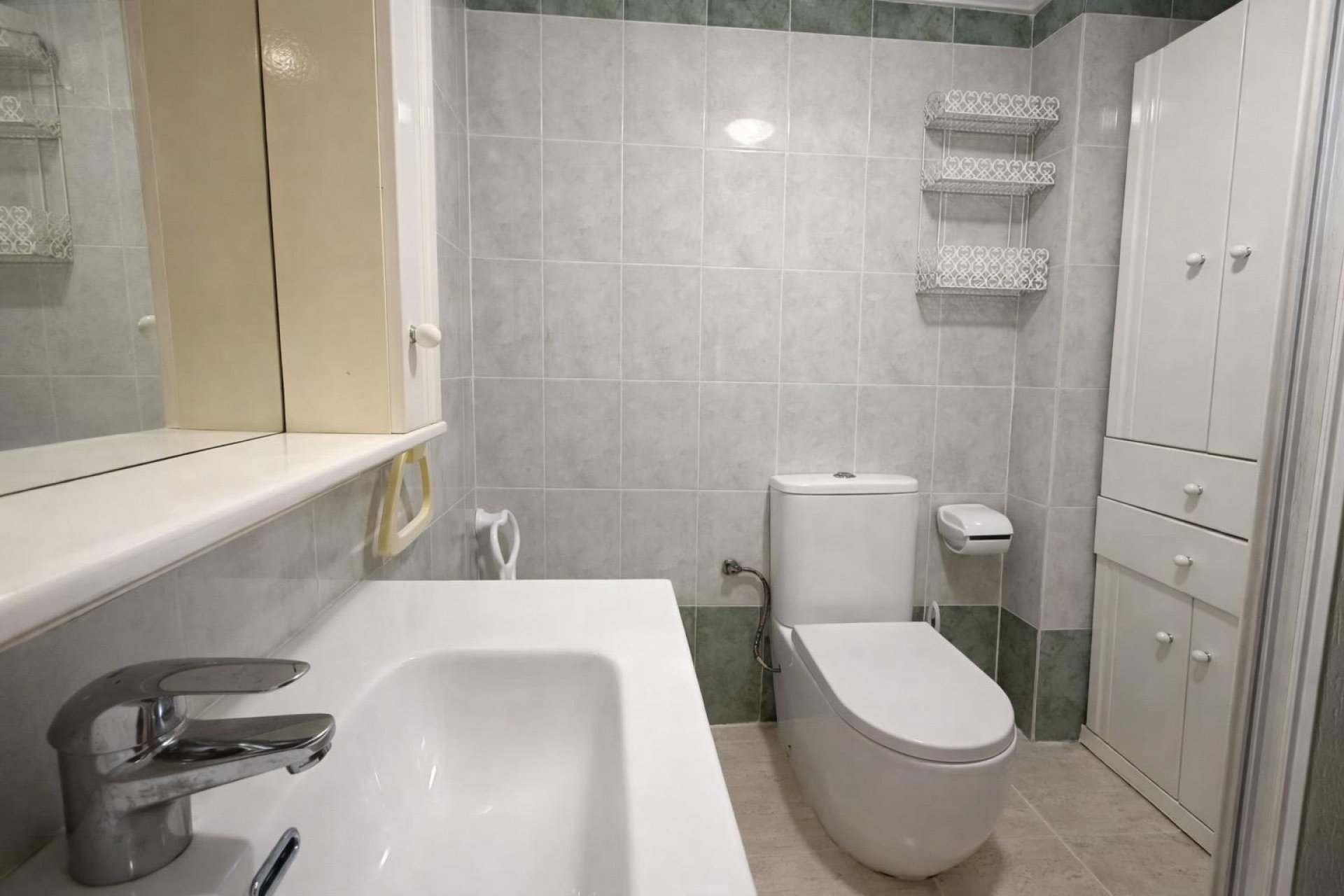 Használt Ingatlanok - Apartman -
Torrevieja - Habaneras