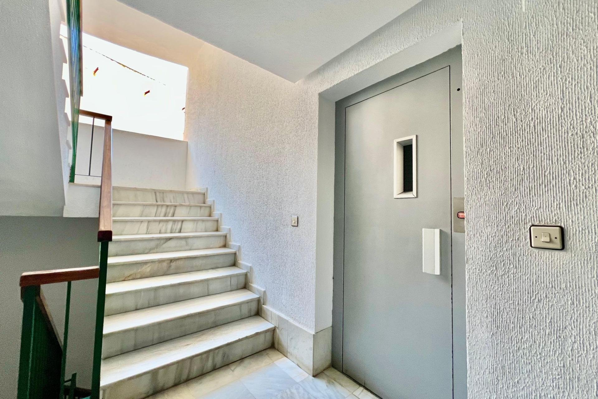 Használt Ingatlanok - Apartman -
Torrevieja - Habaneras