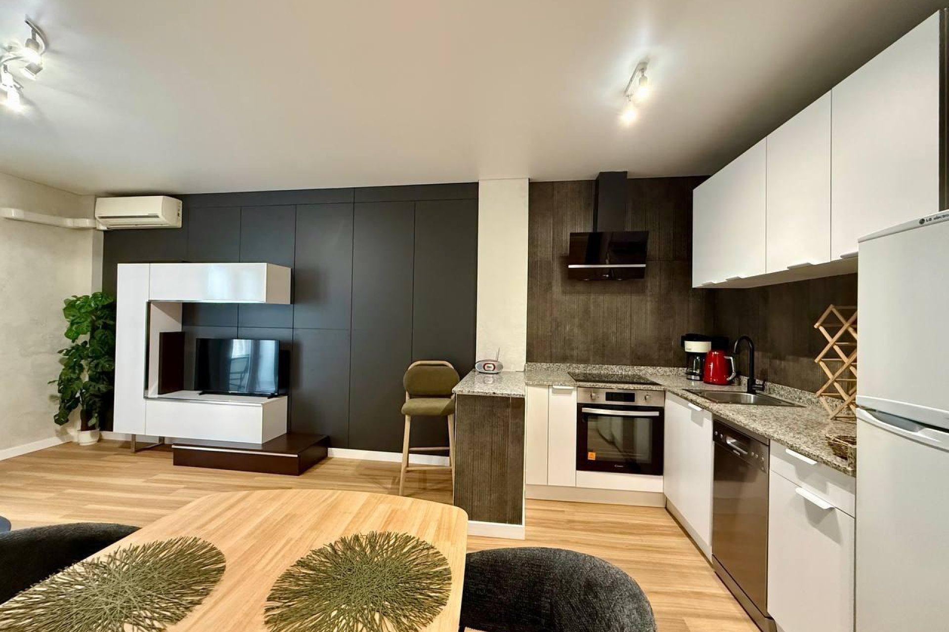 Használt Ingatlanok - Apartman -
Torrevieja - Habaneras