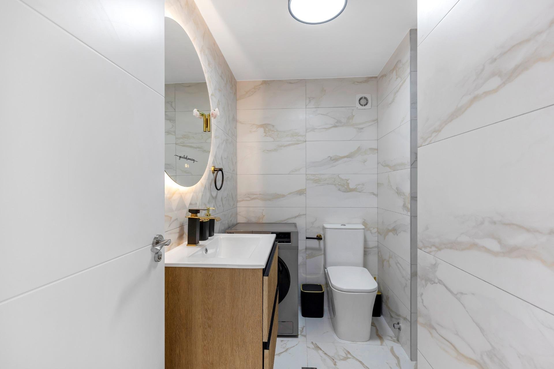 Használt Ingatlanok - Apartman -
Torrevieja - La Mata Pueblo