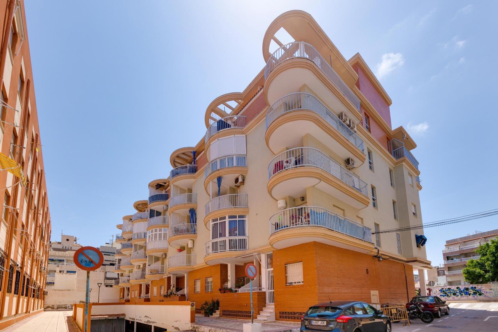 Használt Ingatlanok - Apartman -
Torrevieja - La Mata Pueblo