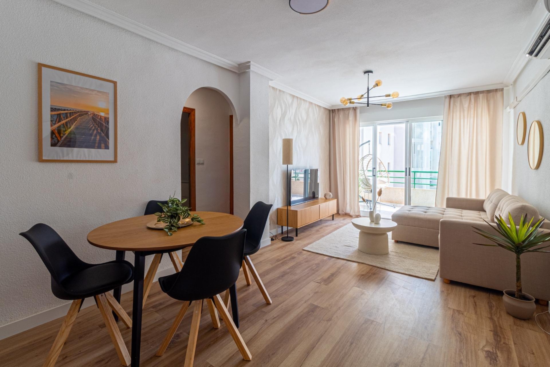 Használt Ingatlanok - Apartman -
Torrevieja - La Mata Pueblo