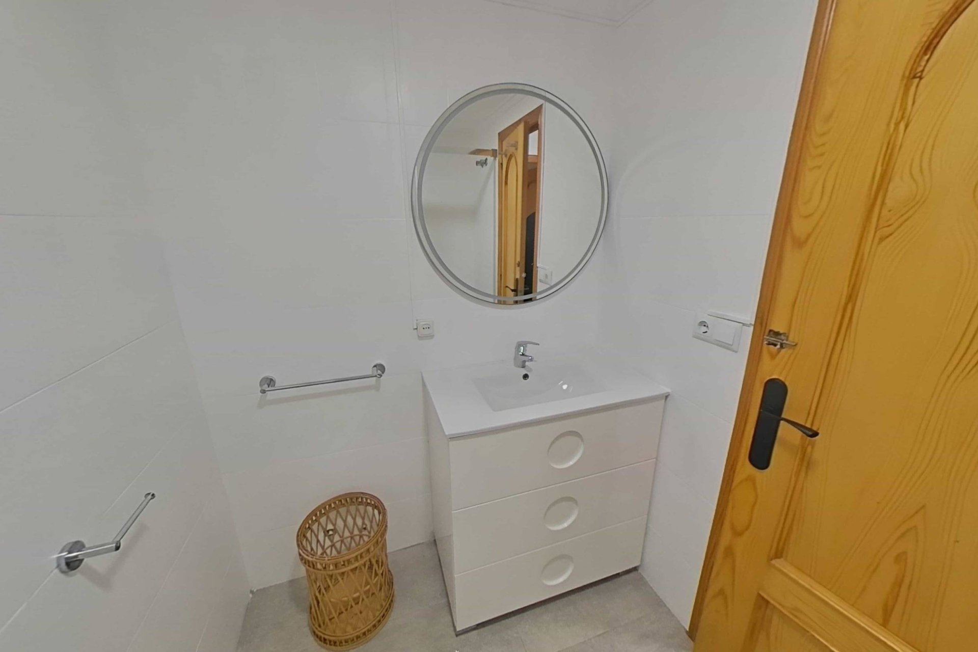 Használt Ingatlanok - Apartman -
Torrevieja - La Mata Pueblo