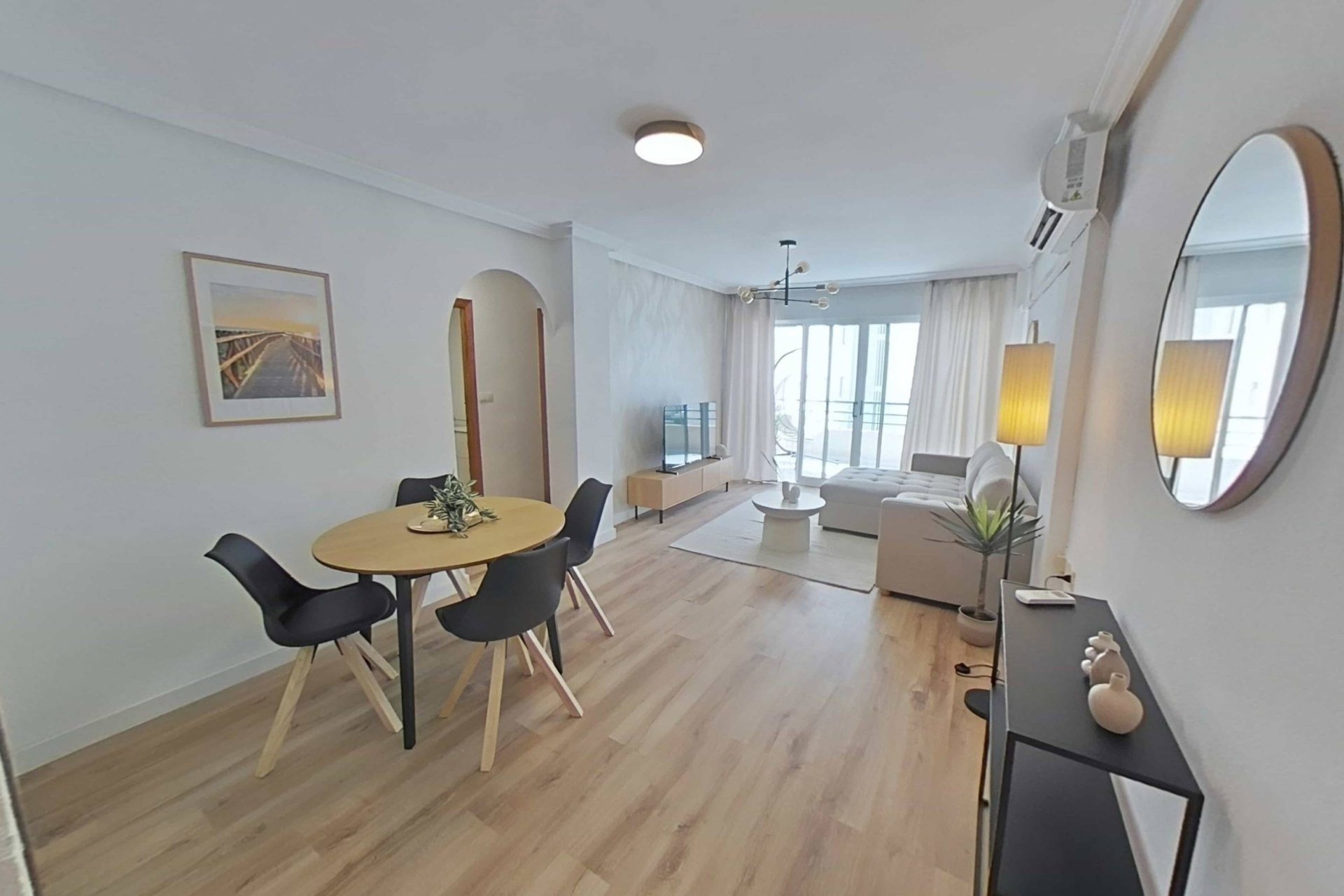Használt Ingatlanok - Apartman -
Torrevieja - La Mata Pueblo