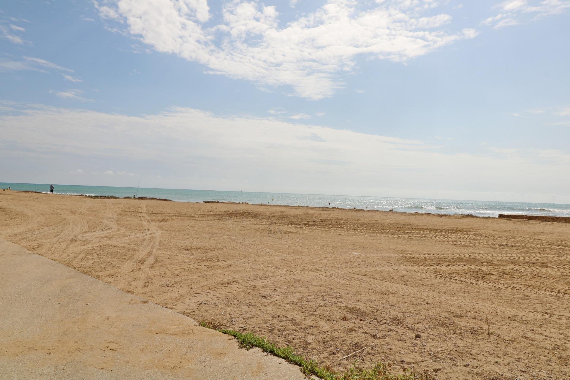 Használt Ingatlanok - Apartman -
Torrevieja - La Mata Pueblo