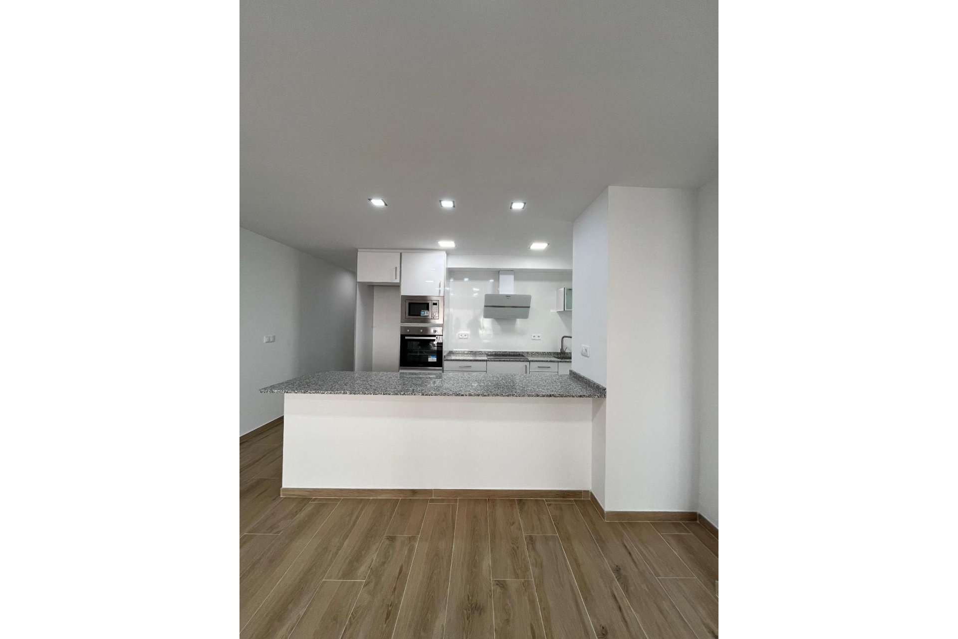 Használt Ingatlanok - Apartman -
Torrevieja - La Mata