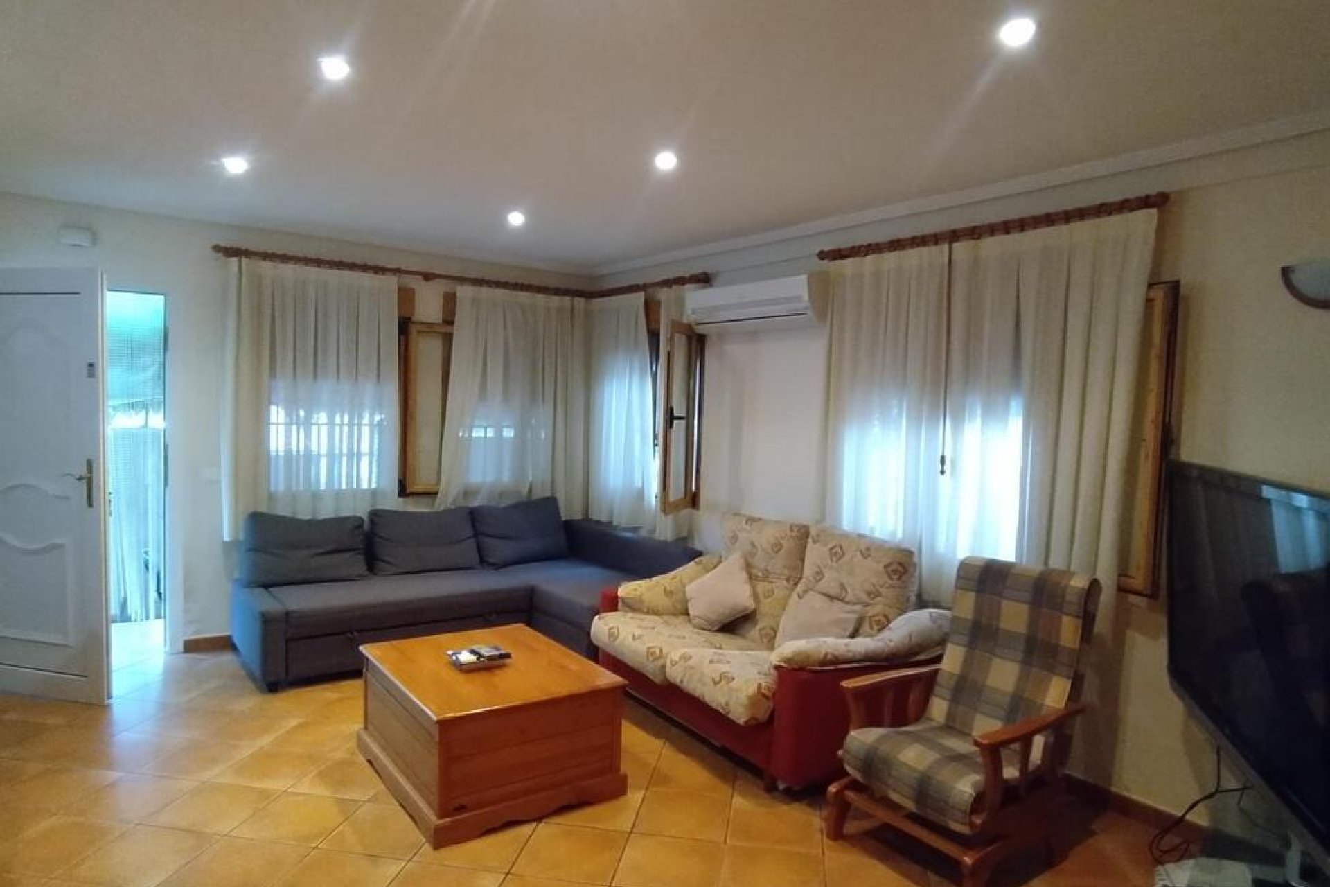 Használt Ingatlanok - Apartman -
Torrevieja - La Mata