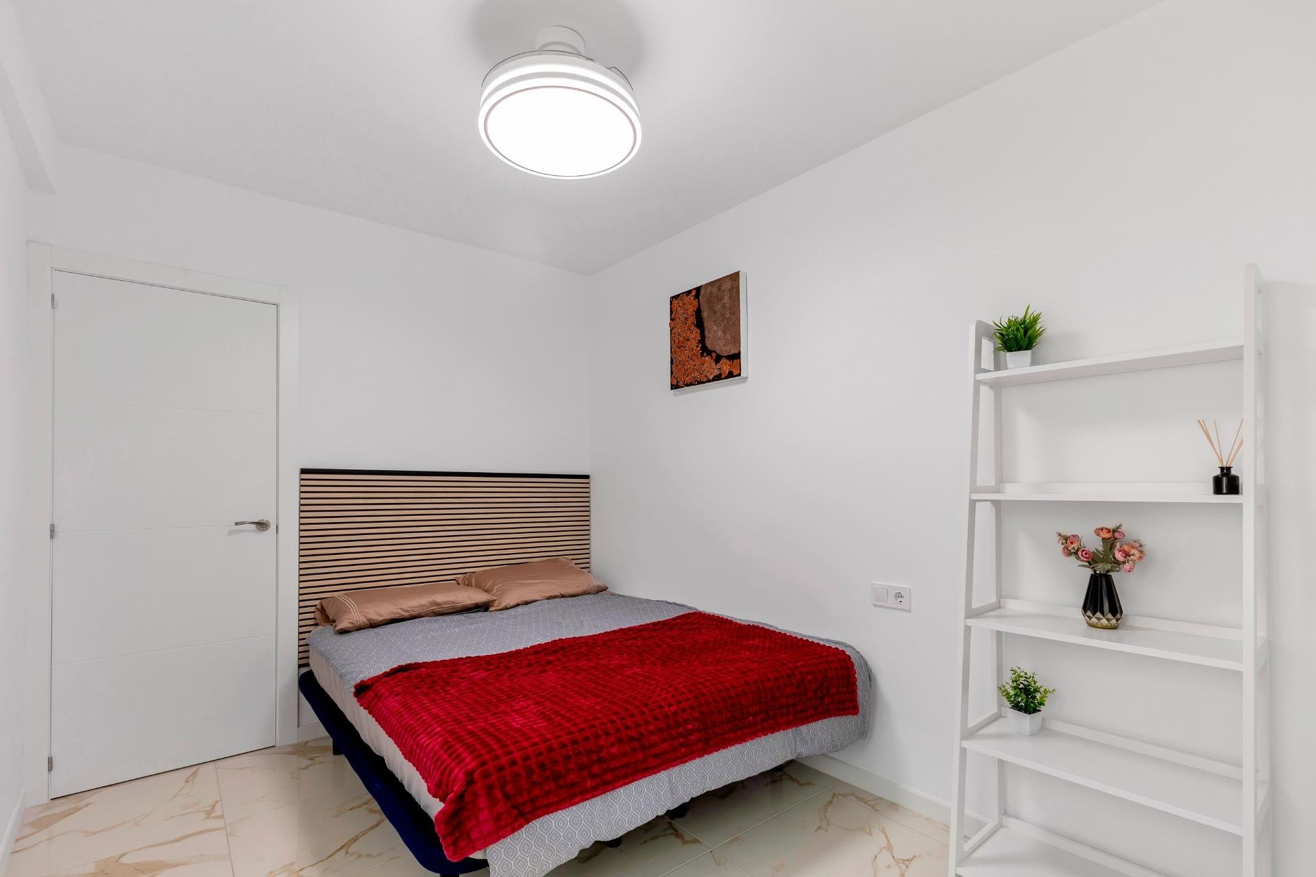 Használt Ingatlanok - Apartman -
Torrevieja - La Mata
