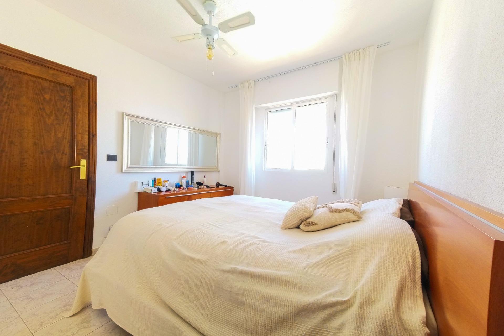 Használt Ingatlanok - Apartman -
Torrevieja - La Mata