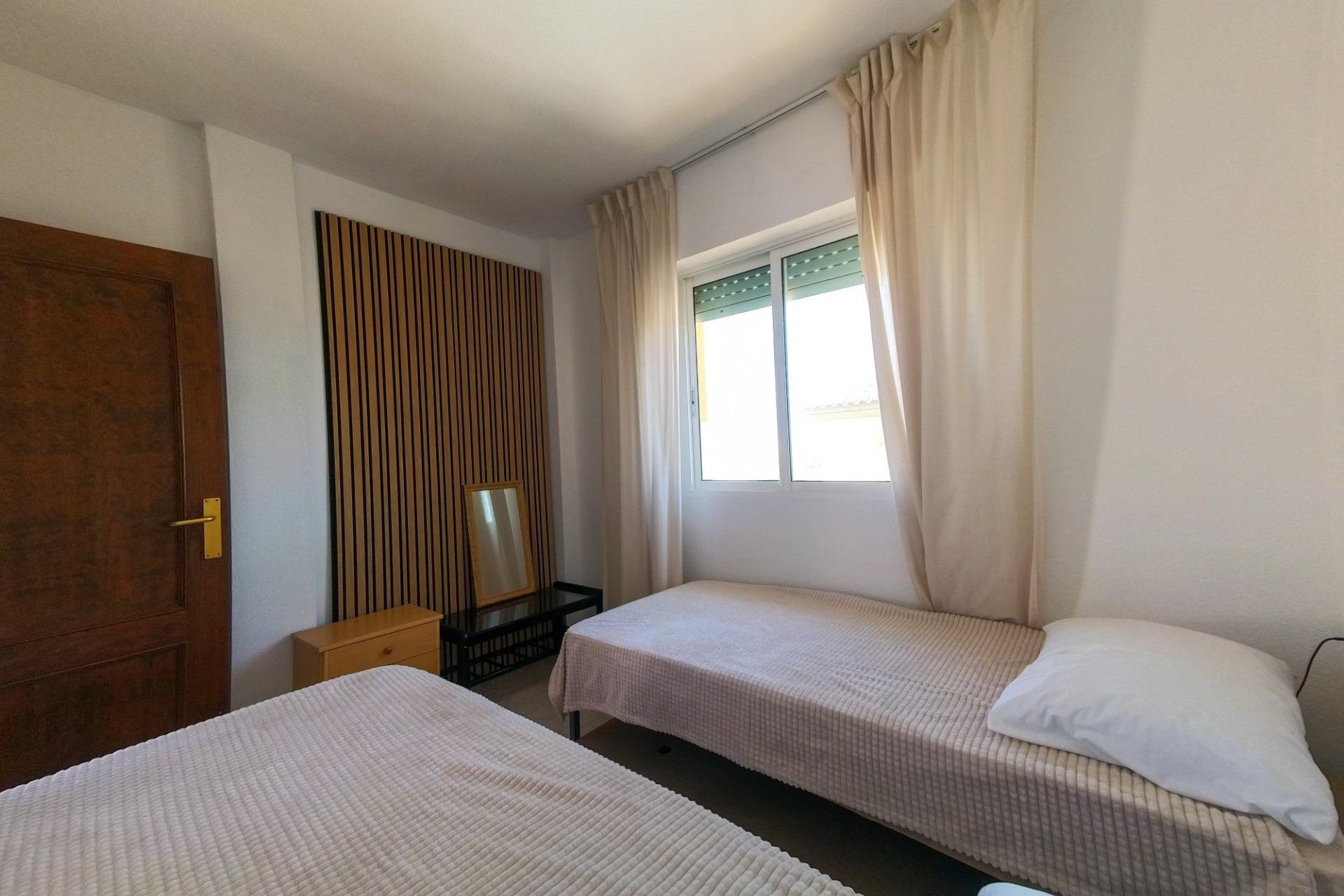 Használt Ingatlanok - Apartman -
Torrevieja - La Mata