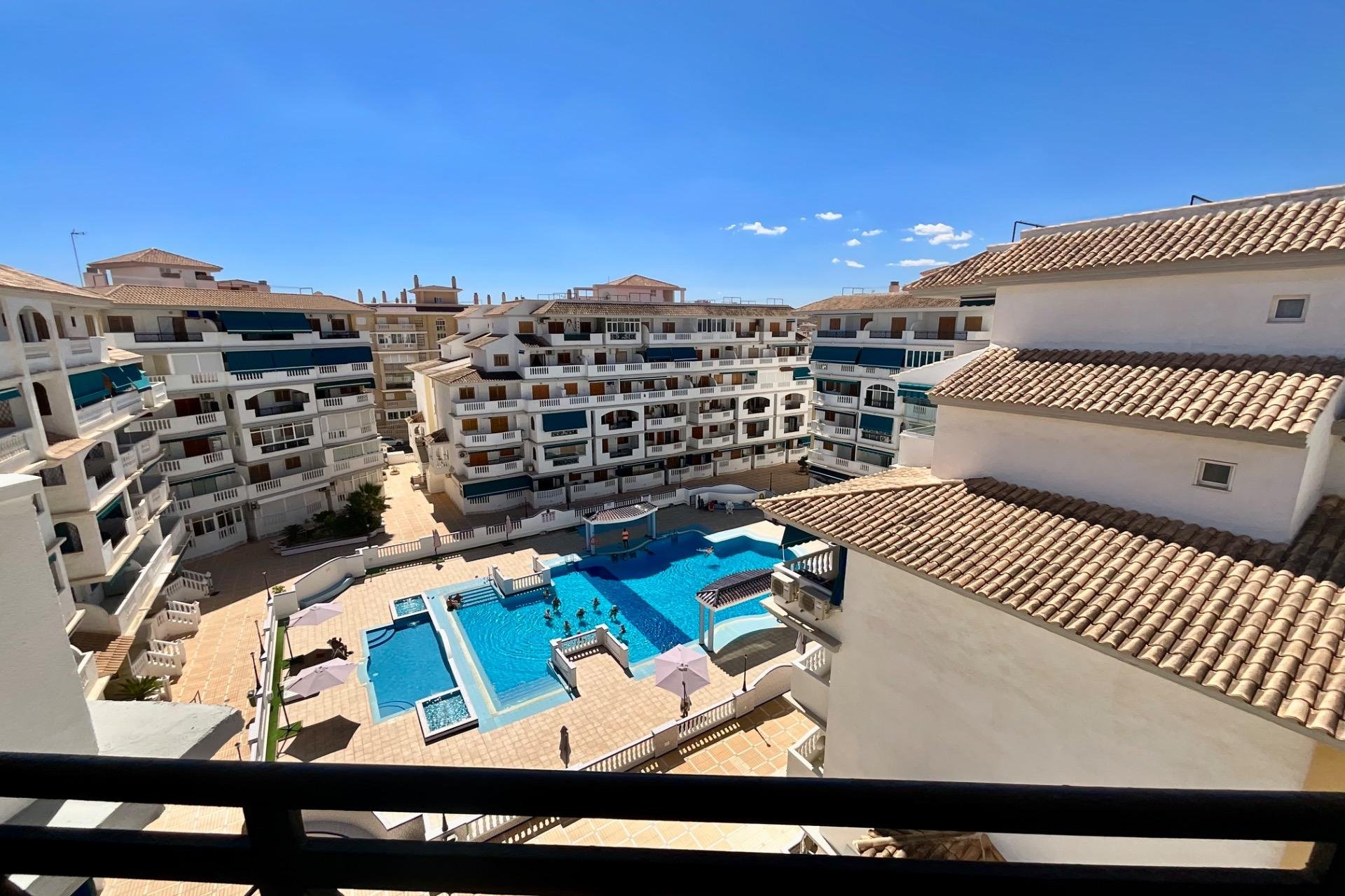 Használt Ingatlanok - Apartman -
Torrevieja - La Mata