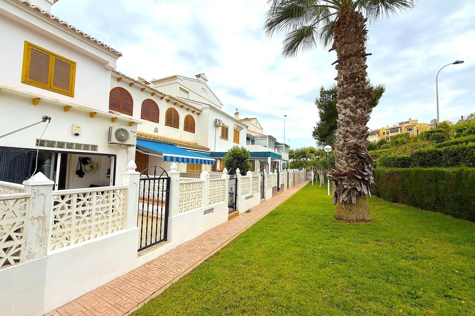 Használt Ingatlanok - Apartman -
Torrevieja - La Mata