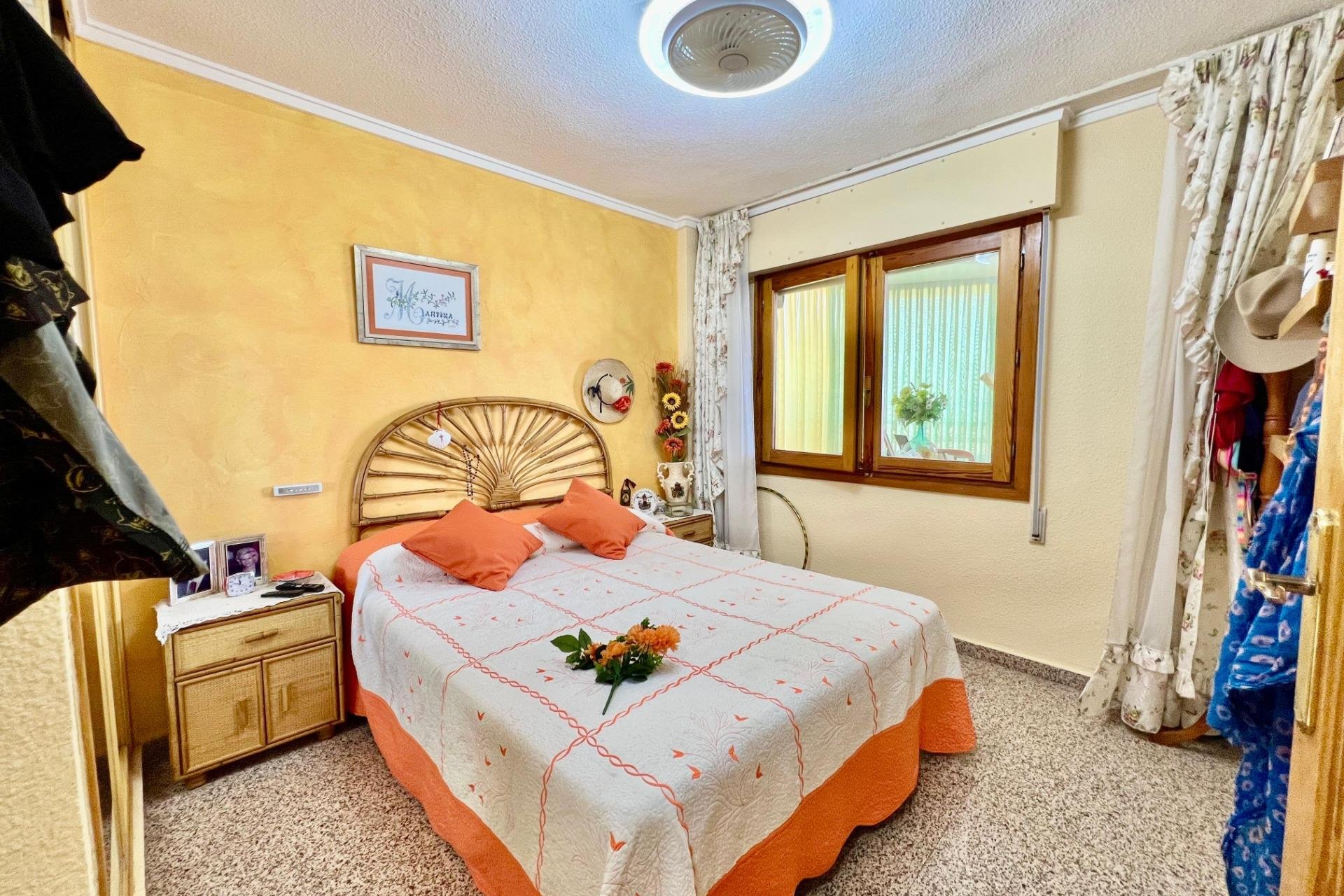 Használt Ingatlanok - Apartman -
Torrevieja - La Mata